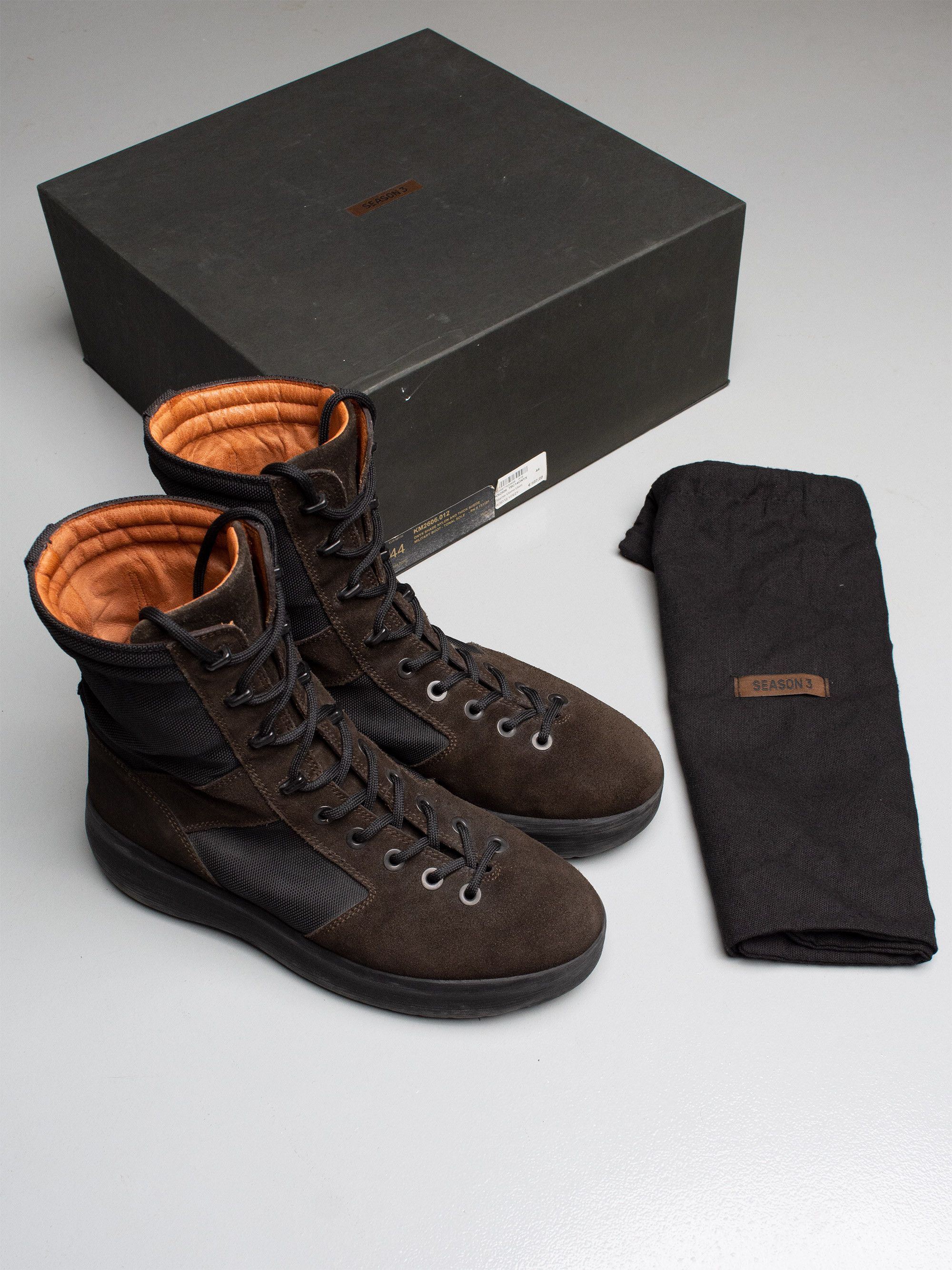 Yeezy YEEZY Season 3 Onyx Shade Military Boots - size 44 Size US 11 / EU 44 - 1 Thumbnail