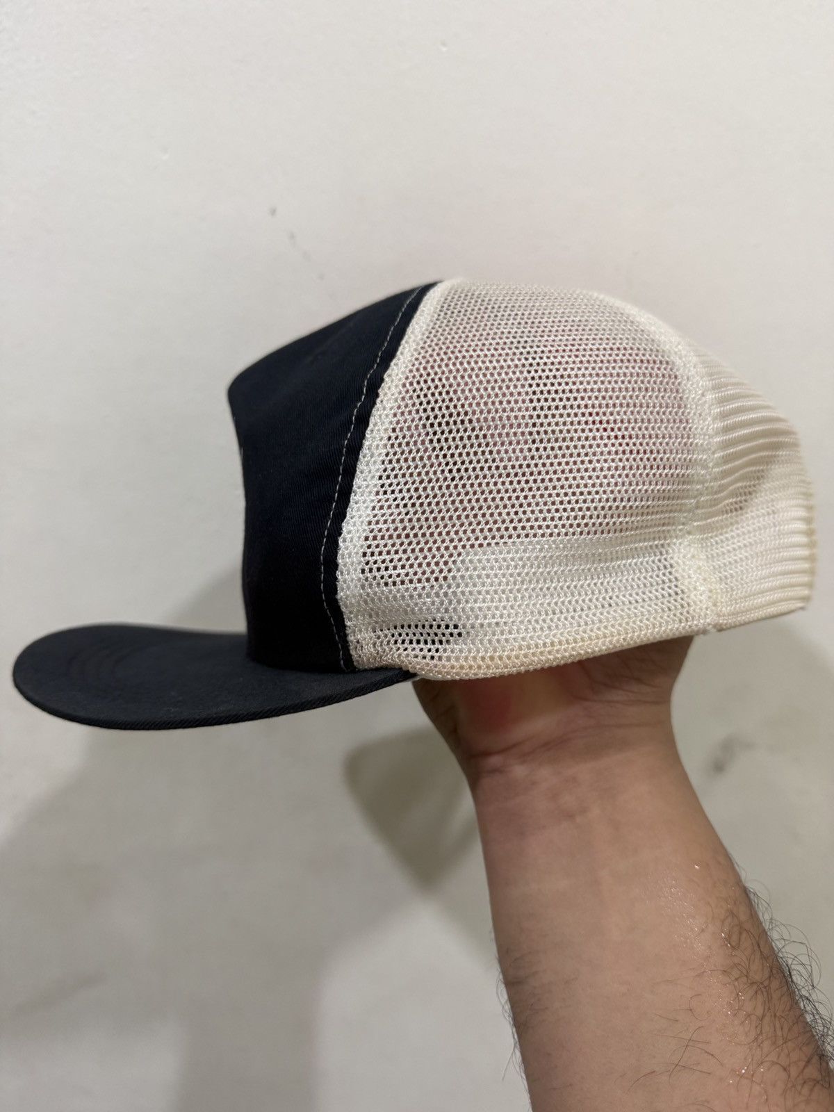 Japanese Brand VTG ANTICLASS The Death of Statue Trucker Hat Size ONE SIZE - 5 Thumbnail