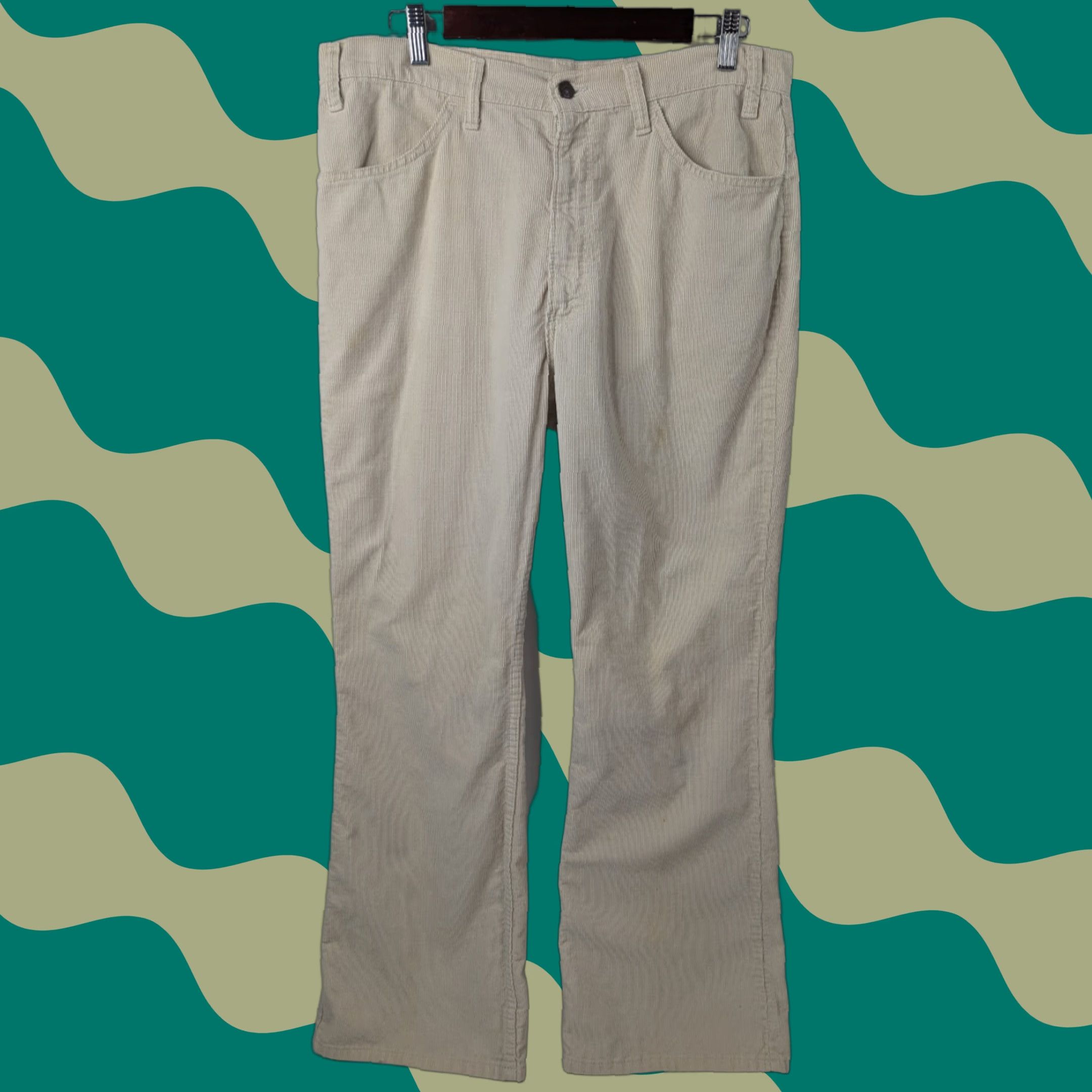 Levi's VINTAGE Levi's 646 Jeans Mens 34x32 Corduroy Bell Bottoms Western 70s Talon Size US 34 / EU 50 - 1 Thumbnail