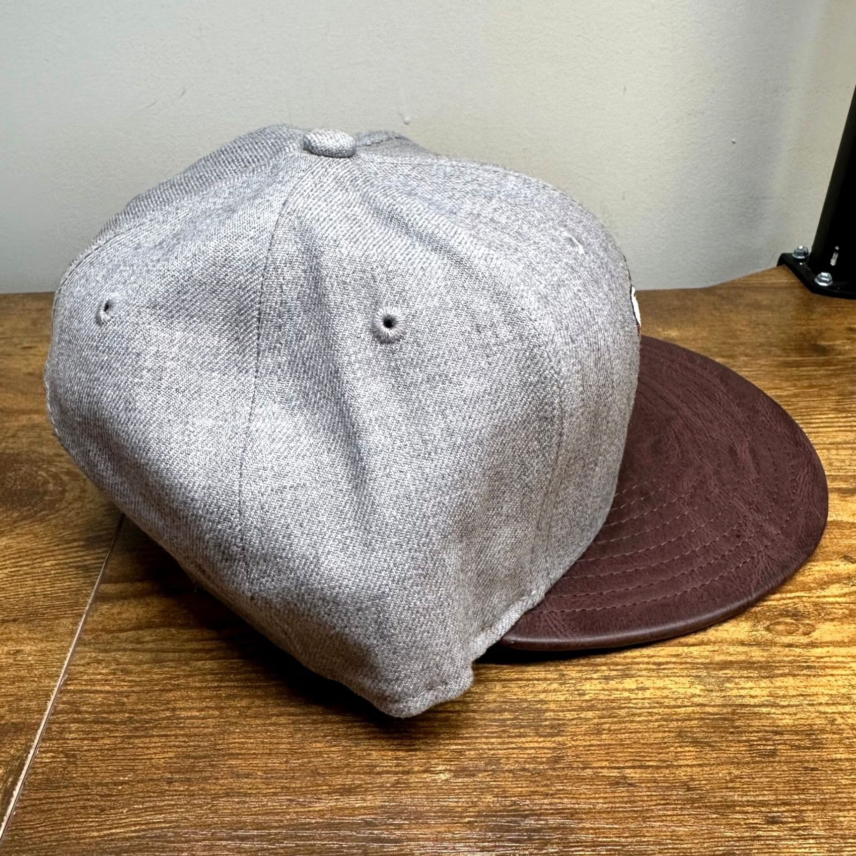 New Era New Era 9FIFTY NBA Charlotte Hornets Snapback Grey Burgundy Faux Leather Brim Hat Mens One Size Adjustable Vintage-inspired Sports Cap Size ONE SIZE - 4 Thumbnail
