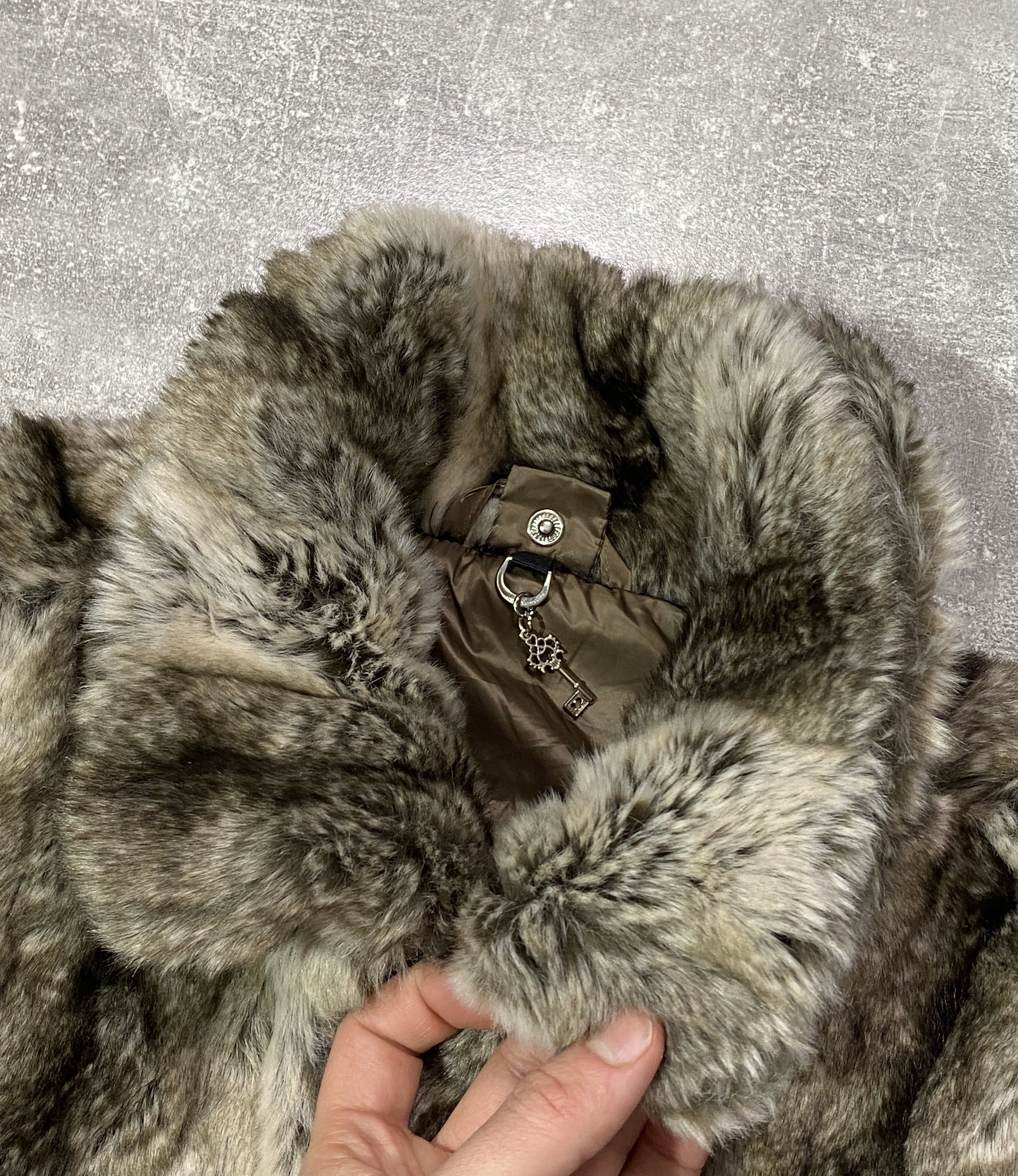 Le Grande Bleu (L.G.B.) CRAZY Y2K FLUFFY VAMP BROWN LGB TYPE FAUX FUR OPIUM VEST Size US S / EU 44-46 / 1 - 3 Thumbnail