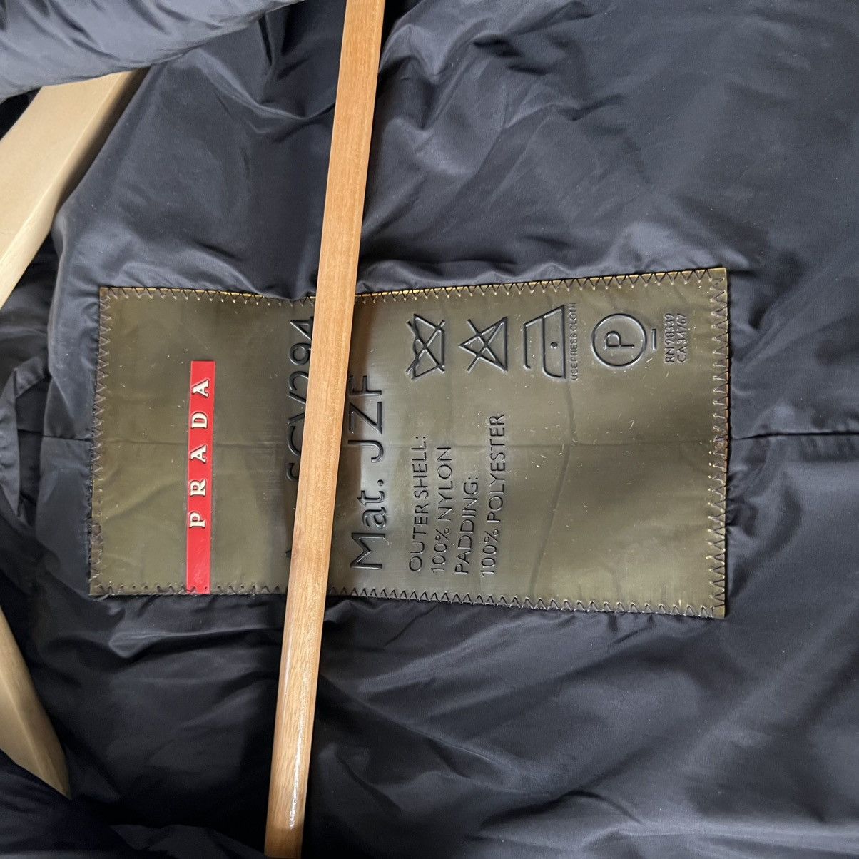 Prada Prada puff black jacket nylon Size M / US 6-8 / IT 42-44 - 13 Thumbnail