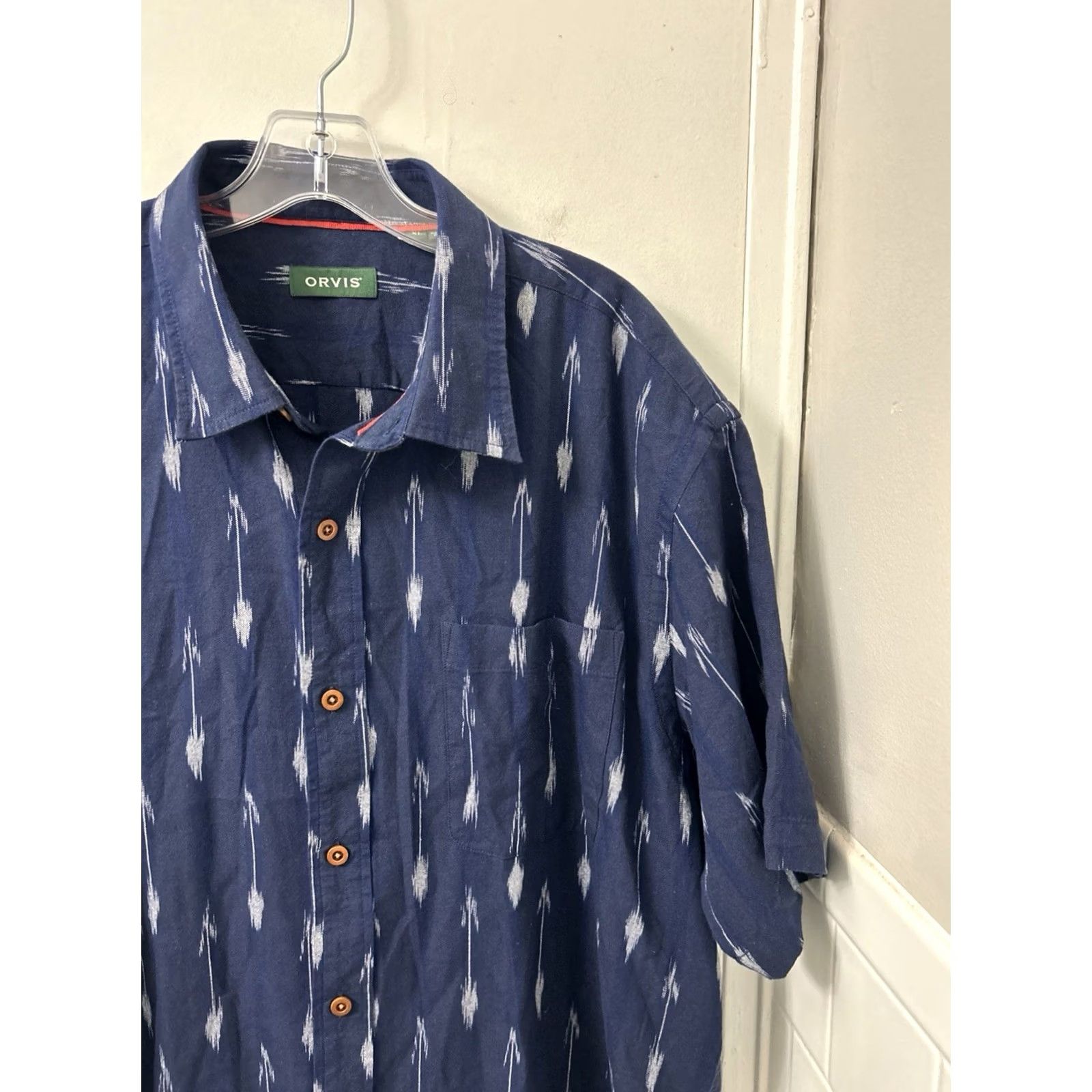 Orvis Orvis Shirt Mens XL Blue Cotton Button-Down Ikat Short Sleeve S/S Geometric Collared Pockets Lightweight Breathable Casual Travel Vintage No Size US XL / EU 56 / 4 - 4 Thumbnail