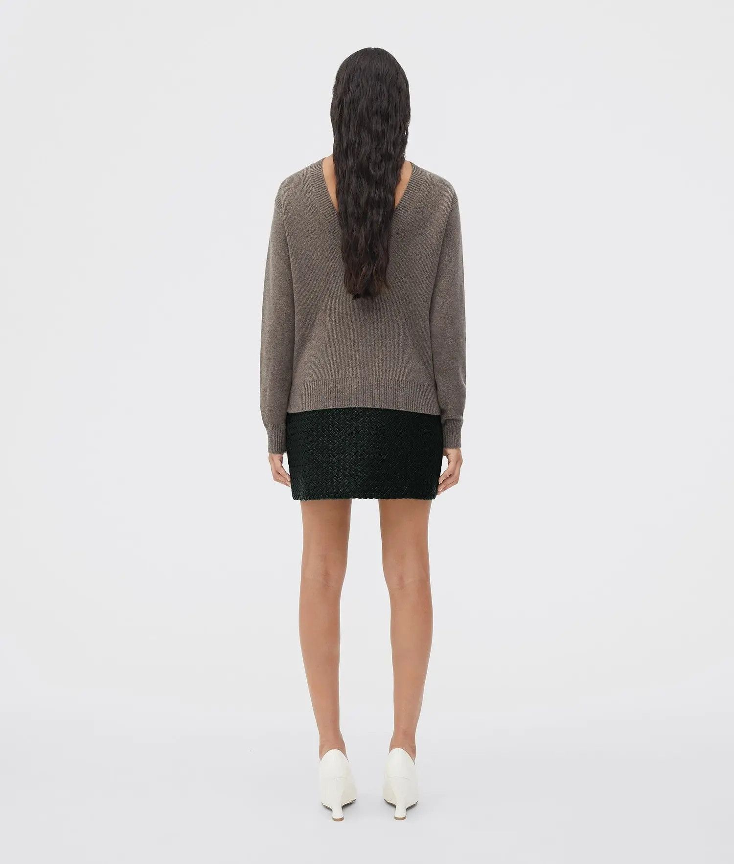 Bottega Veneta o1n1vont0525 Classic Compact Cashmere Sweater in Milkweed Size XL / US 12-14 / IT 48-50 - 5 Thumbnail