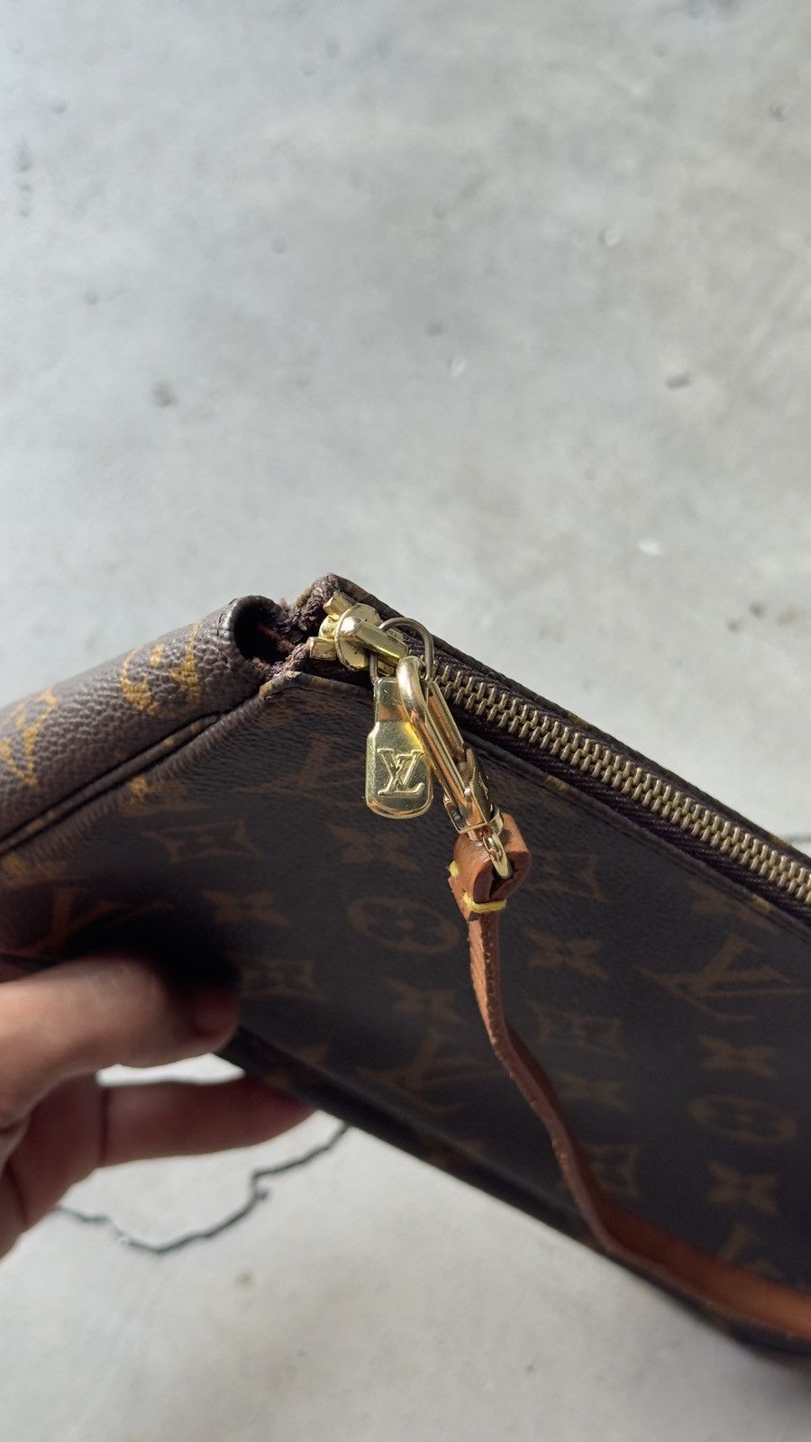 Louis Vuitton Louis Vuiton Pochette Size ONE SIZE - 13 Thumbnail
