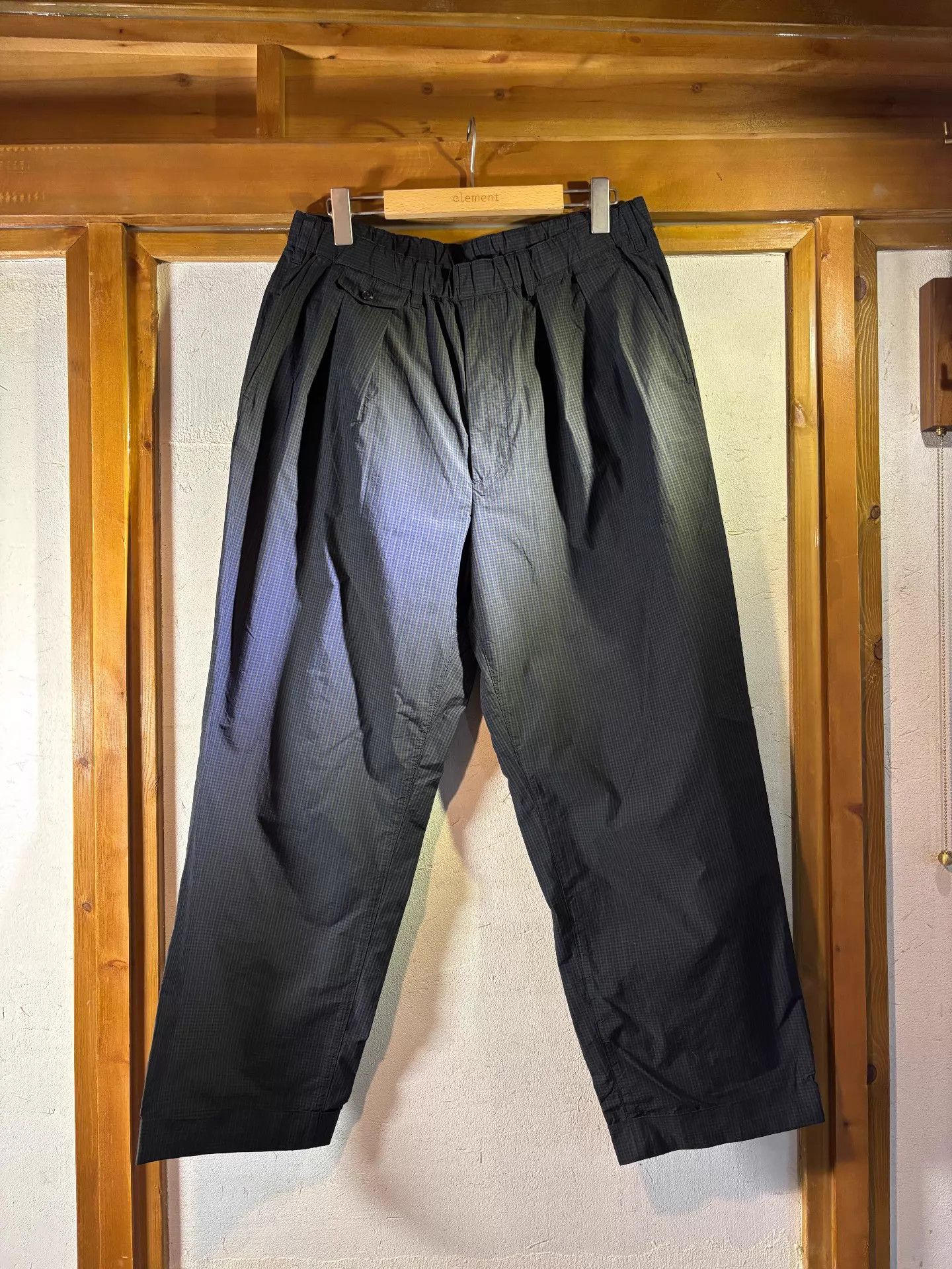 beams plus 25ss nylon double pleat pants L 95% new
