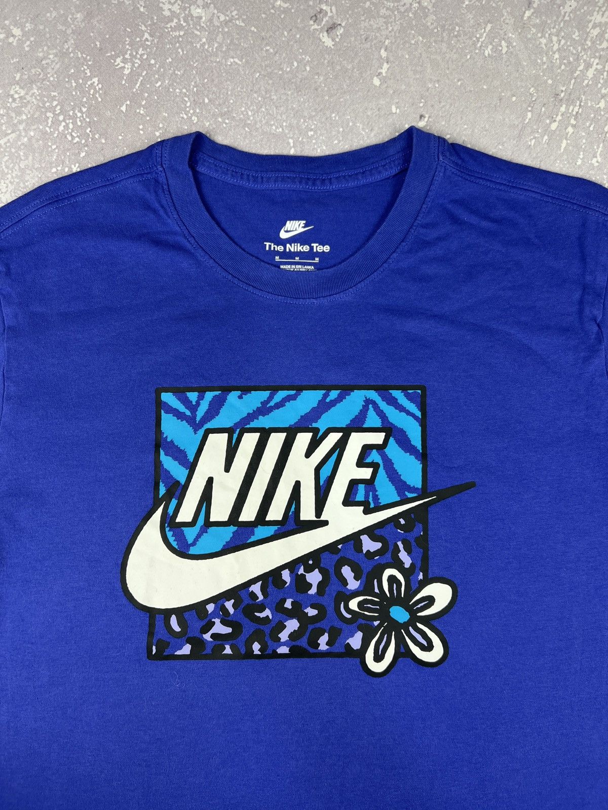 Nike Nike Floral Swoosh Logo Cotton T Shirt Mens M Purple Size US M / EU 48-50 / 2 - 4 Thumbnail