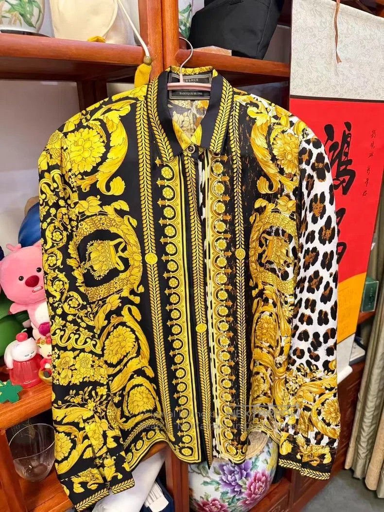 Versace Versace Mulberry silk long-sleeved shirt Size US M / EU 48-50 / 2 - 1 Thumbnail