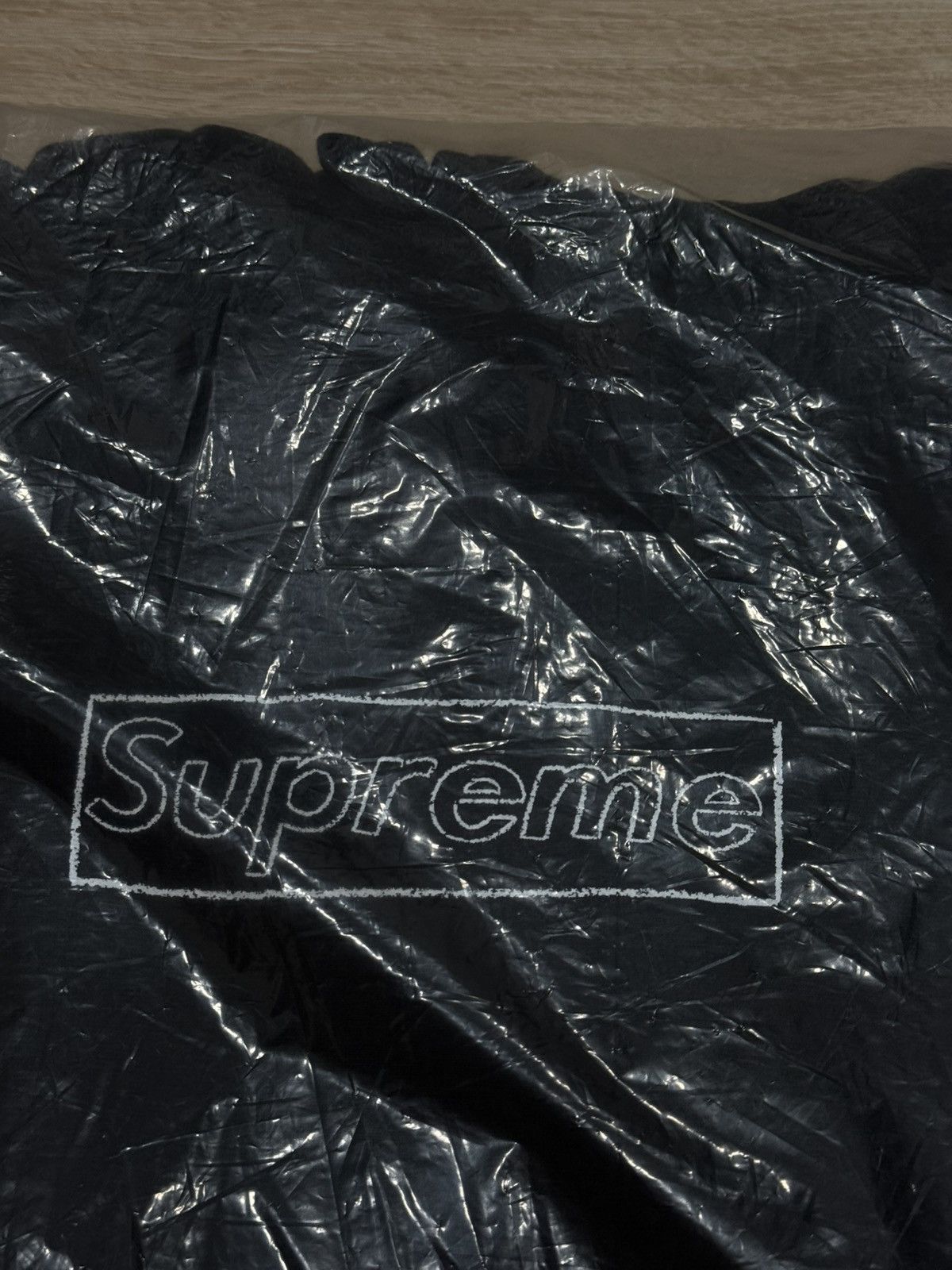 Kaws × Supreme Supreme Kaws Box Logo Hoodie (Chalk Logo Hoodie) Size US XXL / EU 58 / 5 - 4 Thumbnail