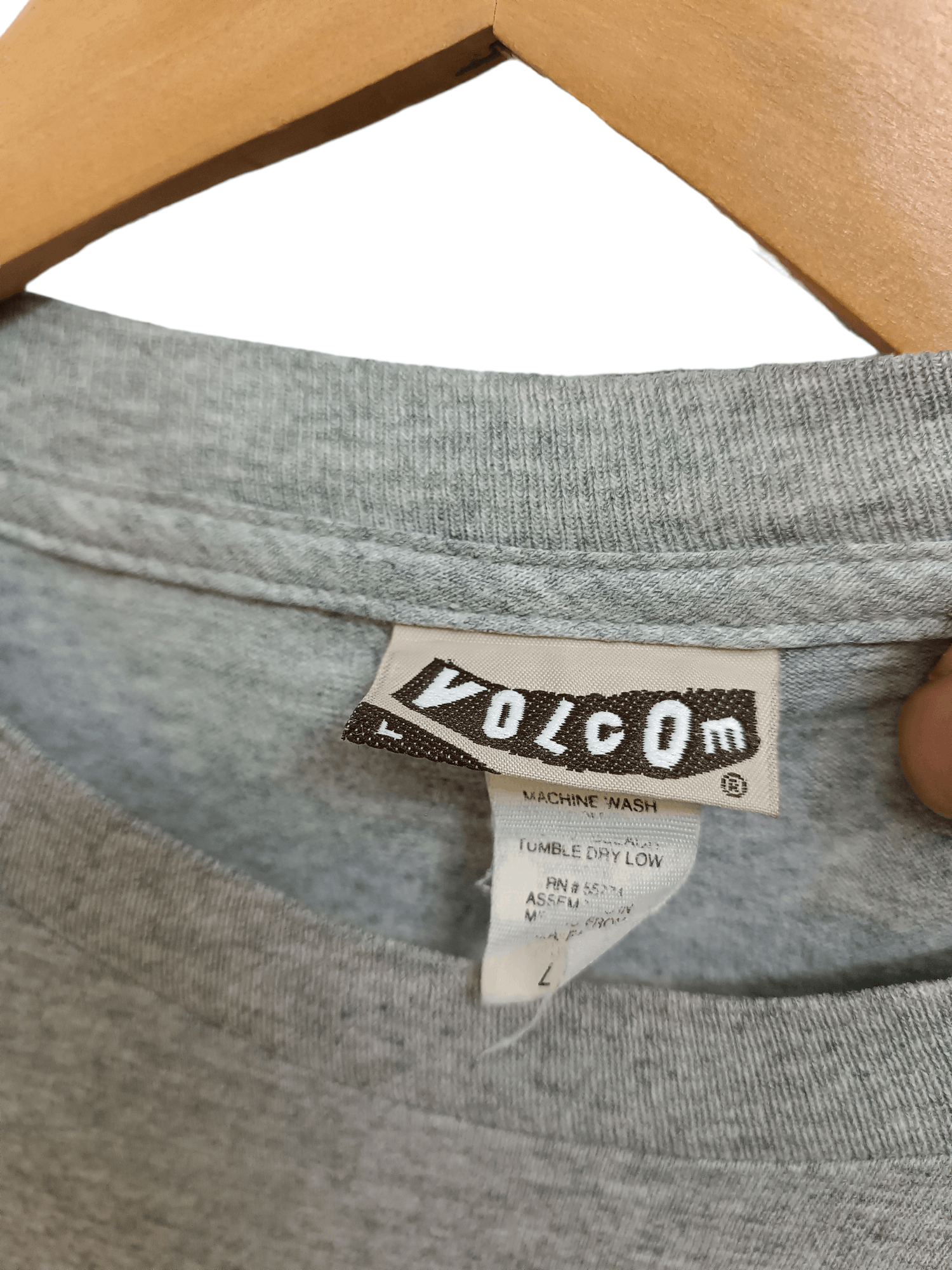 Vintage Vintage Volcom spell out Size US L / EU 52-54 / 3 - 6 Thumbnail