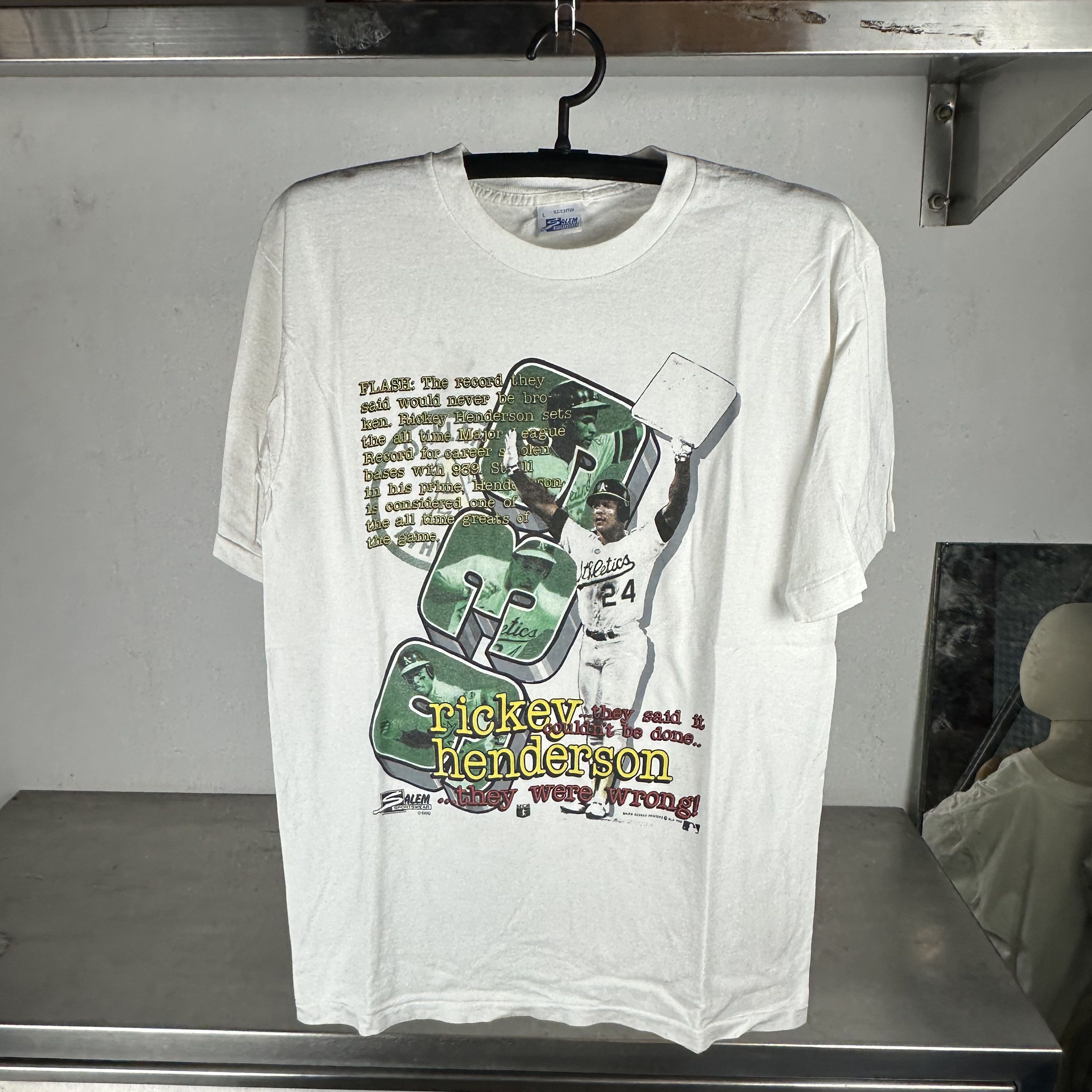 Vintage 1990 Rickey Henderson Oakland Athletics MLB Salem T-Shirt Size US L / EU 52-54 / 3 - 1 Thumbnail