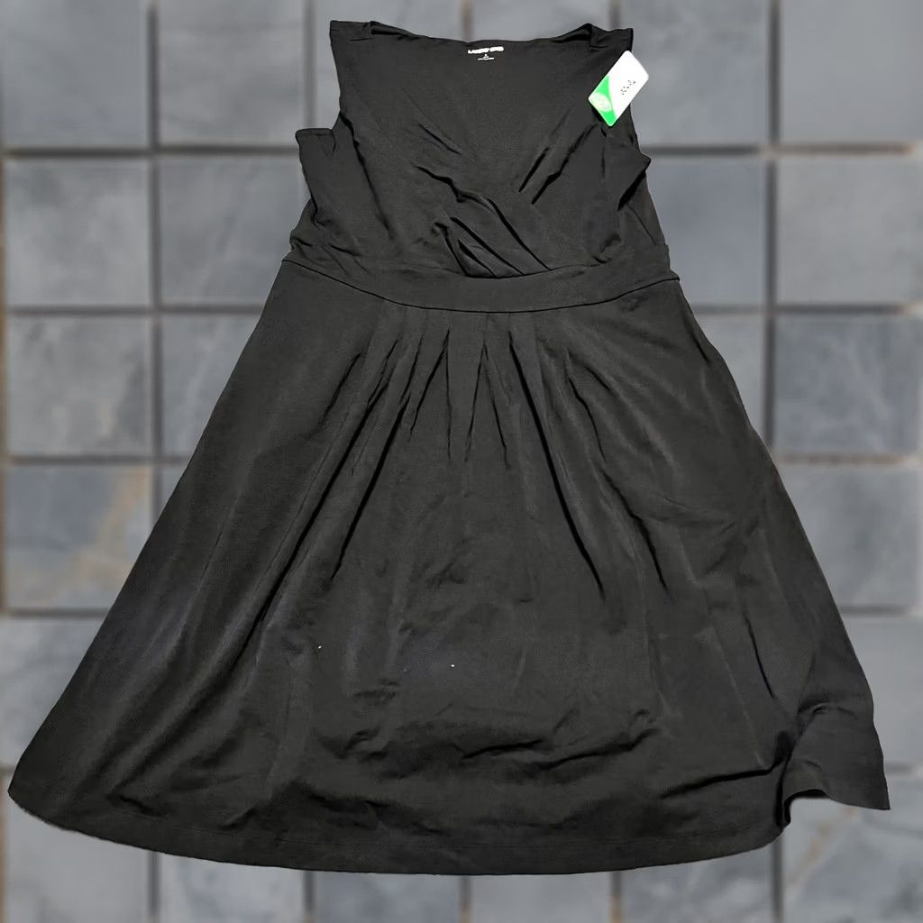 Lands' End Lands’ End Floral Fit Flare Dress Womens Large 14-16 Black Mini Dress L Womens Black Mini Size L / US 10 / IT 46 - 1 Thumbnail