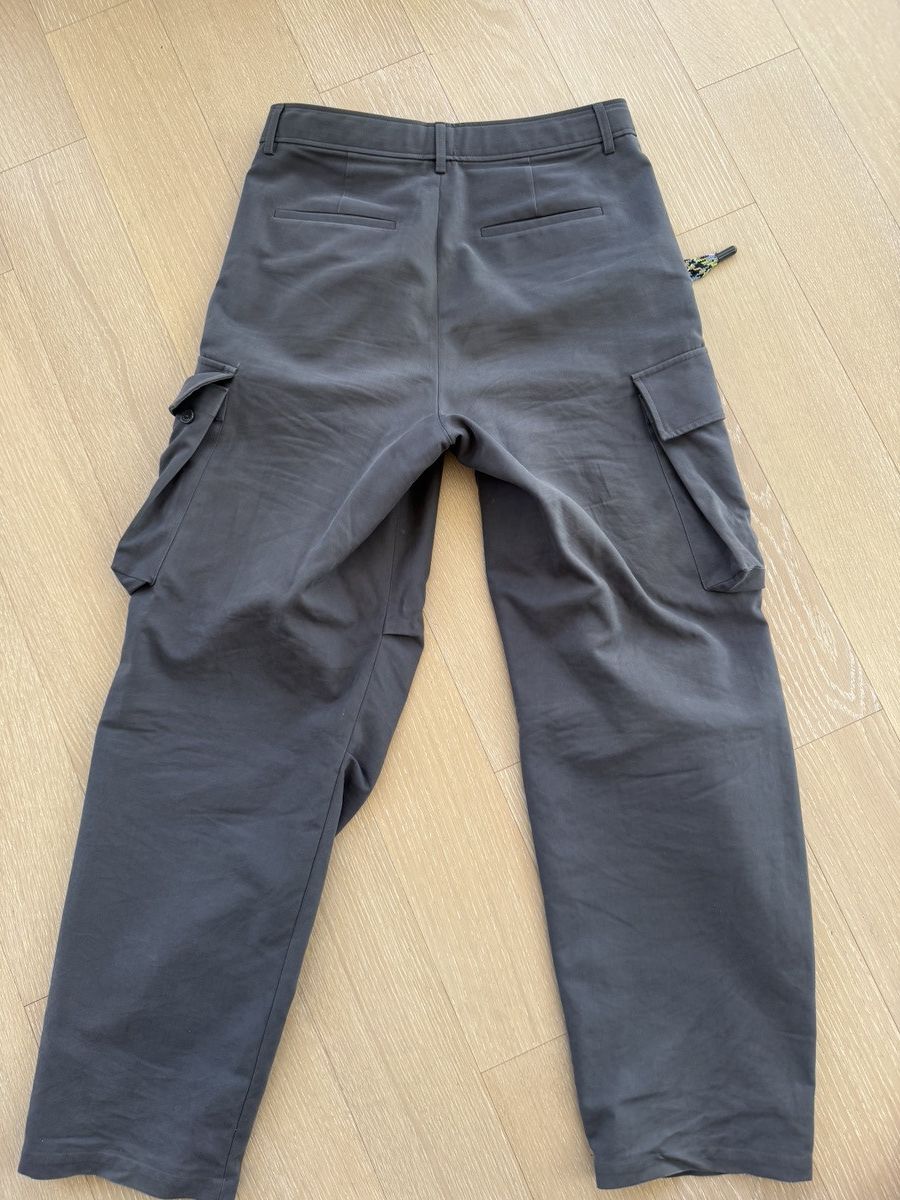 Louis Vuitton Louis Vuitton Wide Cargo Pants by Virgil Abloh Size US 33 - 2 Thumbnail