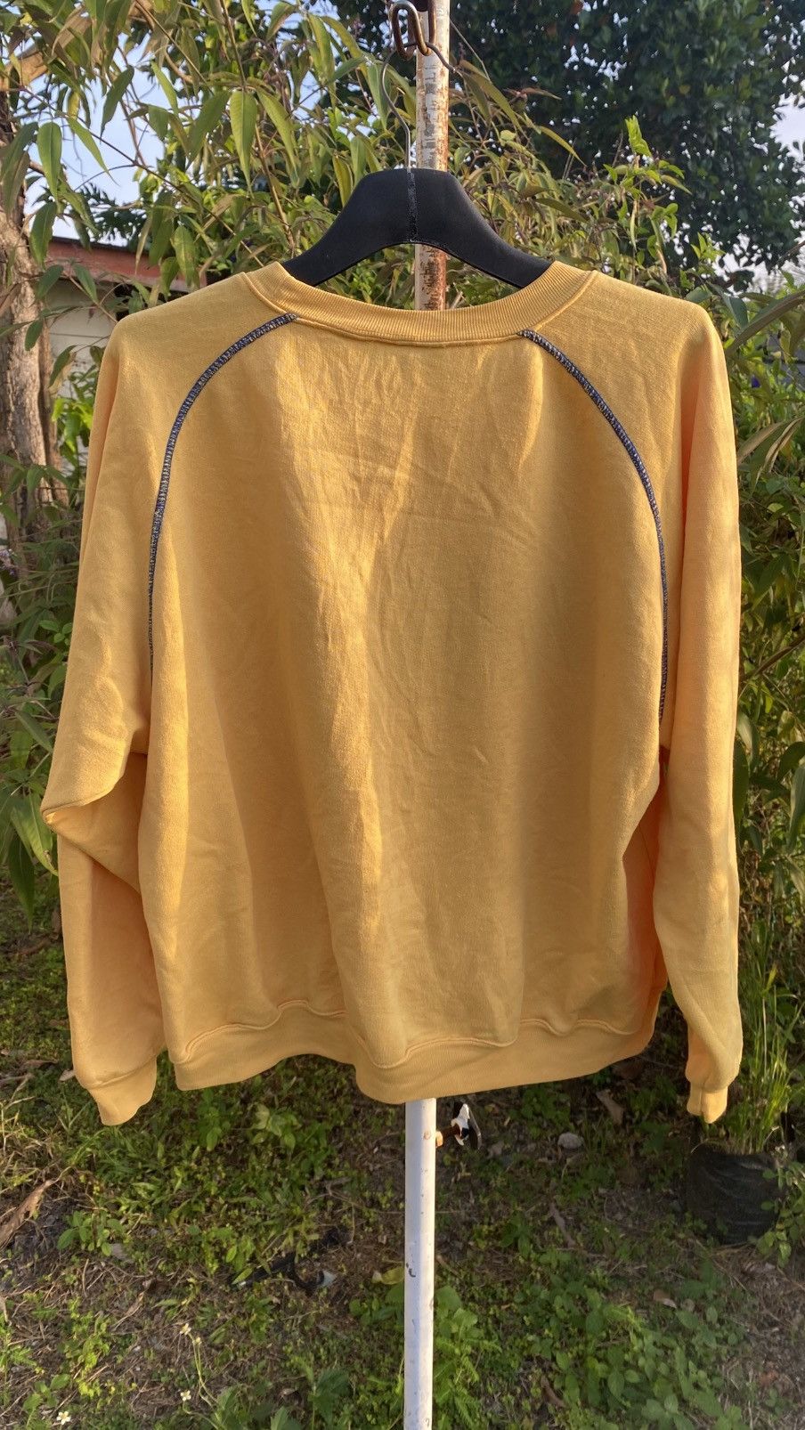 Nike Vintage 90s Nike yellow crewneck sweatshirt blue spell-out Size US L / EU 52-54 / 3 - 2 Thumbnail