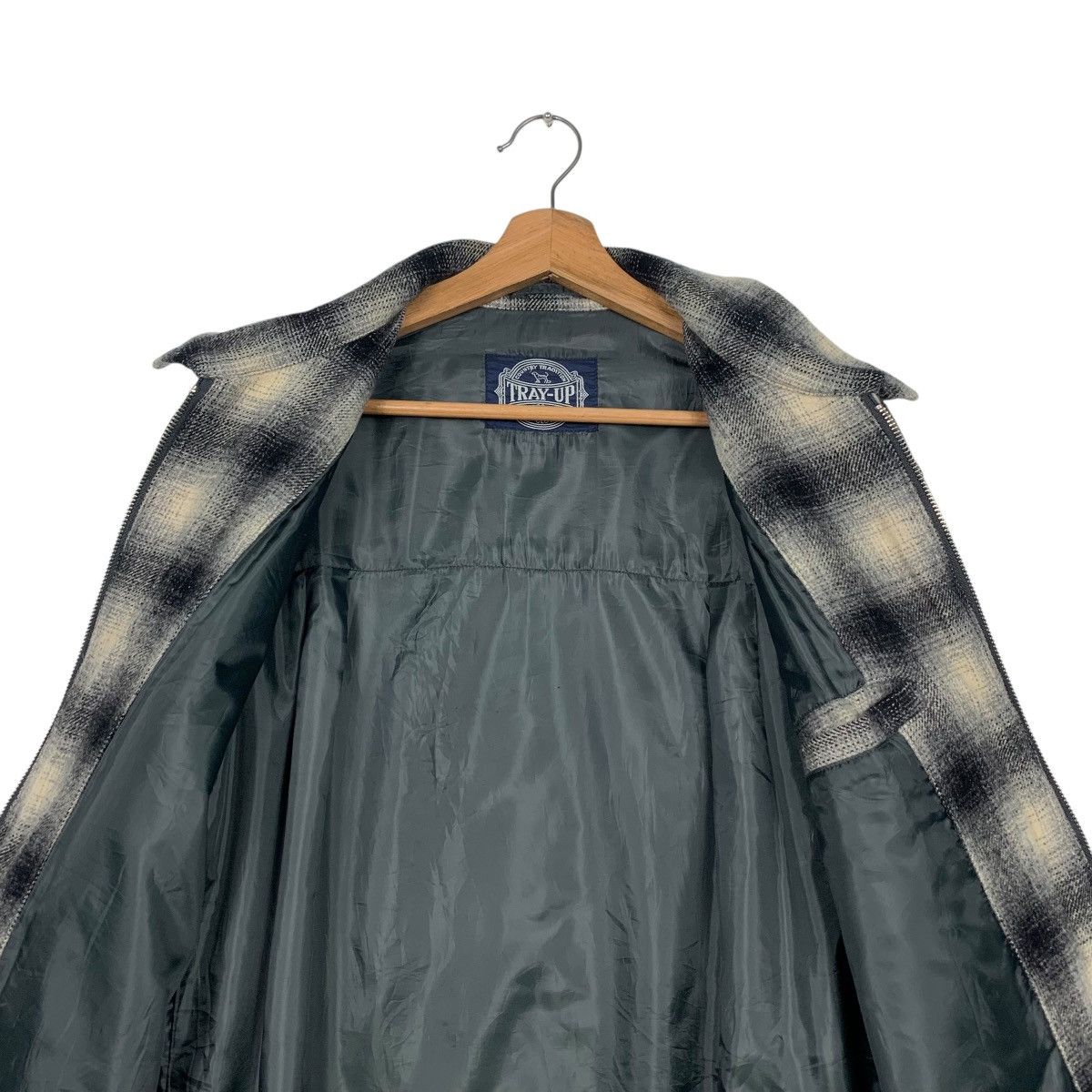 Vintage Vintage 90s Shadow Plaid Zipper Flannel Jacket #2442-C109 Size US L / EU 52-54 / 3 - 11 Thumbnail