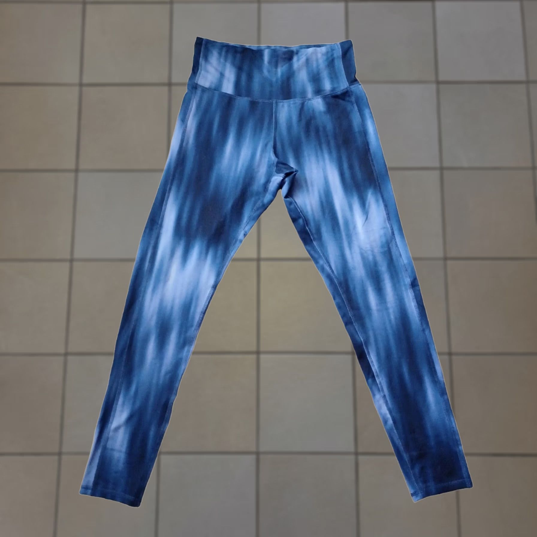 Champion Champion Leggings Womens Large Blue Duo Dry Activewear Capri Yoga Athleisure Size 36" / US 14 / IT 50 - 1 Thumbnail