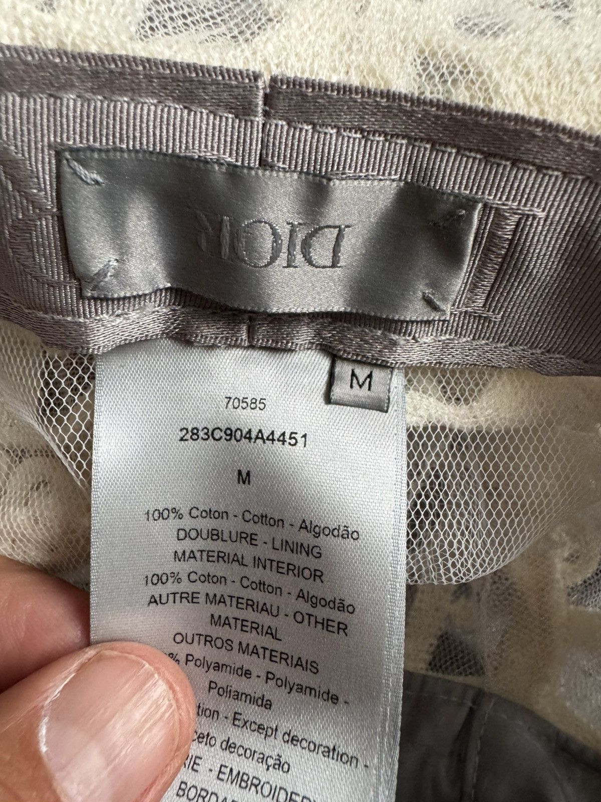 Dior DIOR bucket hat check sizes in photos and by tape measure Size ONE SIZE - 11 Thumbnail