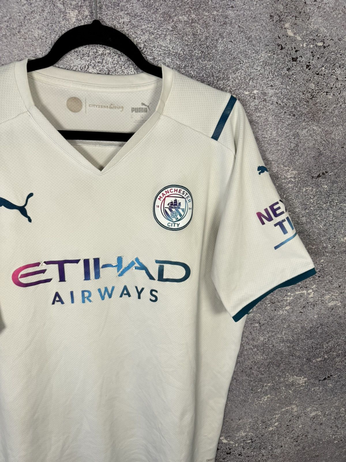 Puma × Vintage Manchester City 2021/22 Away Puma Soccer Jersey XL size Size US XL / EU 56 / 4 - 2 Thumbnail