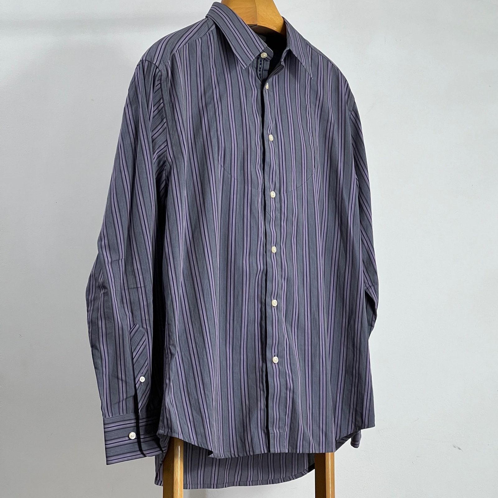 Robert Graham Robert Graham Mens Purple Gray Striped Flip Cuff Shirt Sz XL Size US XL / EU 56 / 4 - 1 Thumbnail