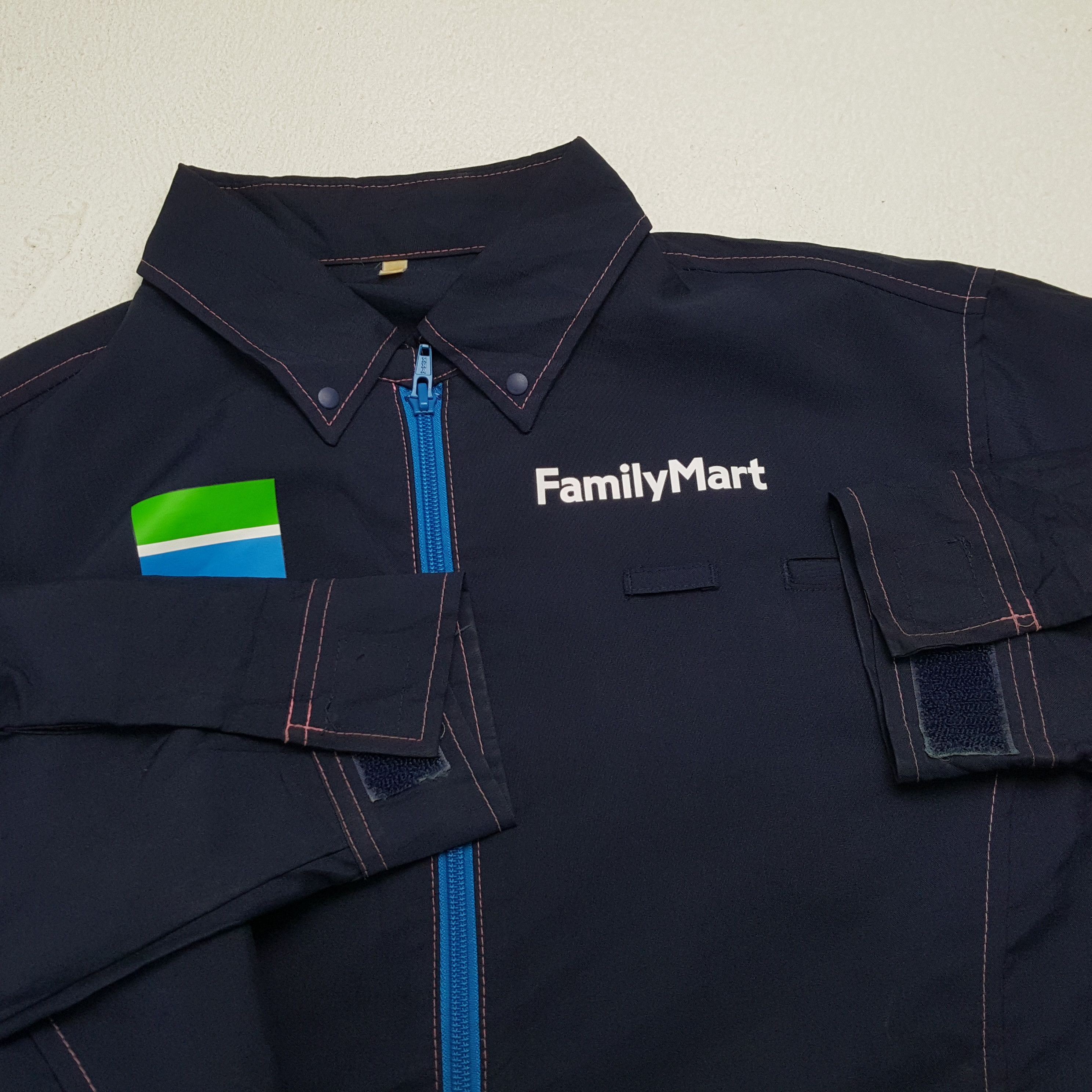 Japanese Brand × Vintage FAMILY MART Japanese Brand Working Uniform Jacket Size US M / EU 48-50 / 2 - 8 Thumbnail