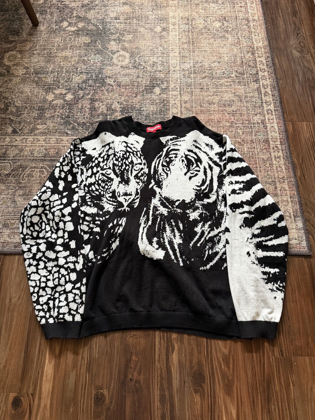Supreme SS23 Supreme Big Cats Jacquard Knit Size Larget Size US L / EU 52-54 / 3 - 2 Thumbnail