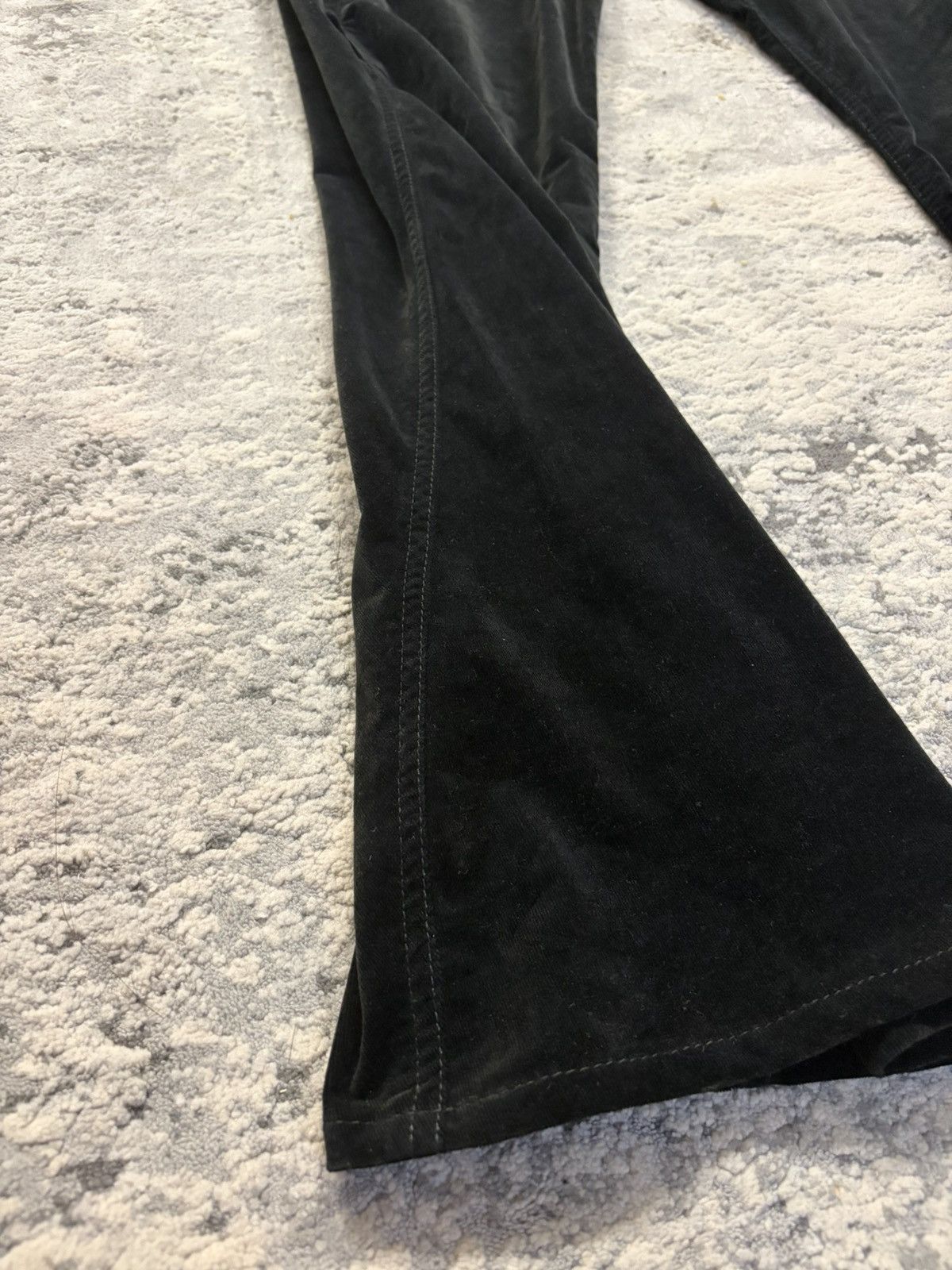 Le Grande Bleu (L.G.B.) LGB - Lazy Wolf Black Velvet Flare Jeans Size US 32 / EU 48 - 5 Thumbnail
