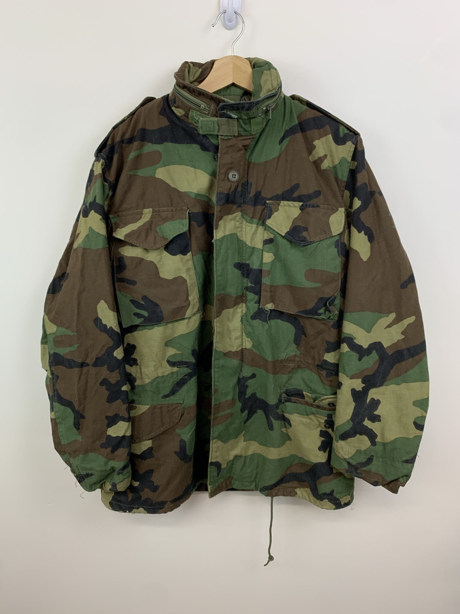 Other Vintage Military Woodland Camo Cold Weather Field Jacket M1965 Size M Long Size US M / EU 48-50 / 2 - 1 Thumbnail
