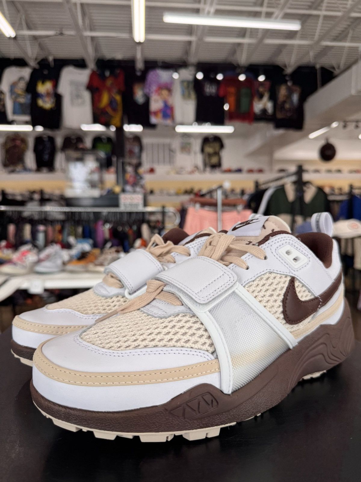 Nike × Travis Scott Nike Zoom Field Jaxx Travis Scott Light Chocolate SZ 9(2025) Size US 9 / EU 42 - 1 Thumbnail