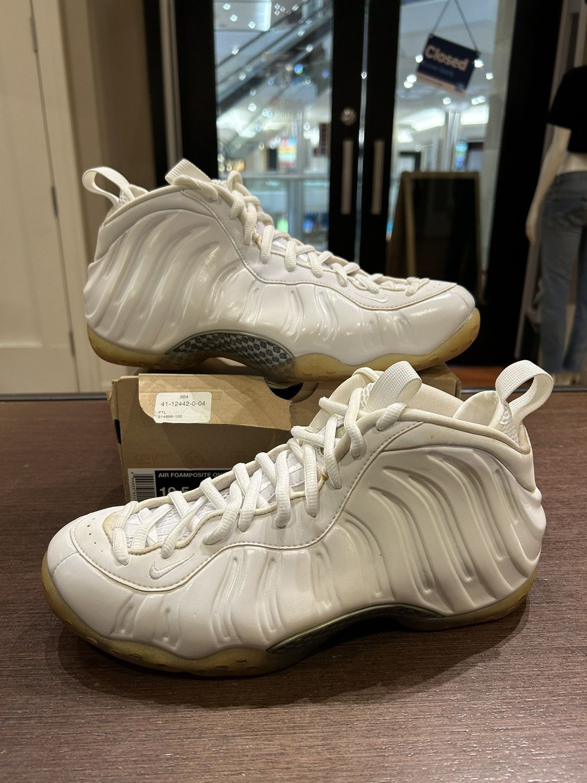 Nike Foamposite ‘White Out’ Size US 10.5 / EU 43-44 - 1 Thumbnail