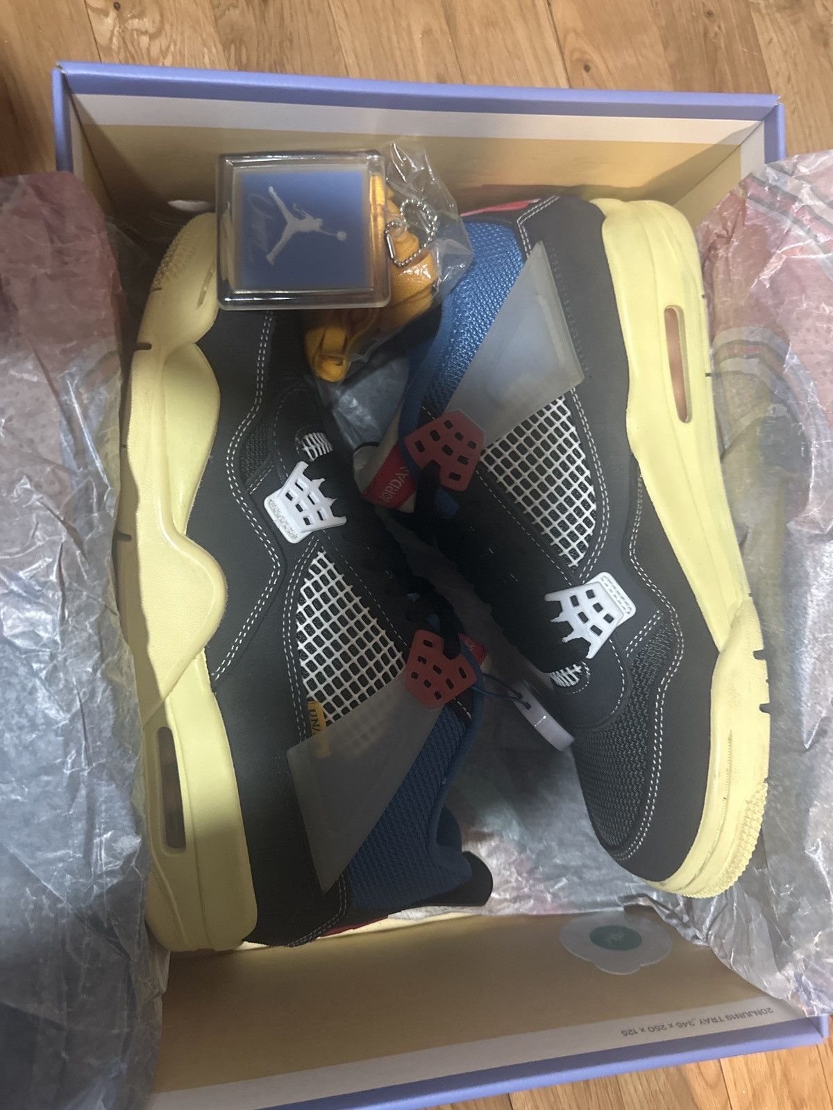 Jordan Brand Jordan 4 Union Off Noir Size US 10.5 / EU 43-44 - 11 Thumbnail