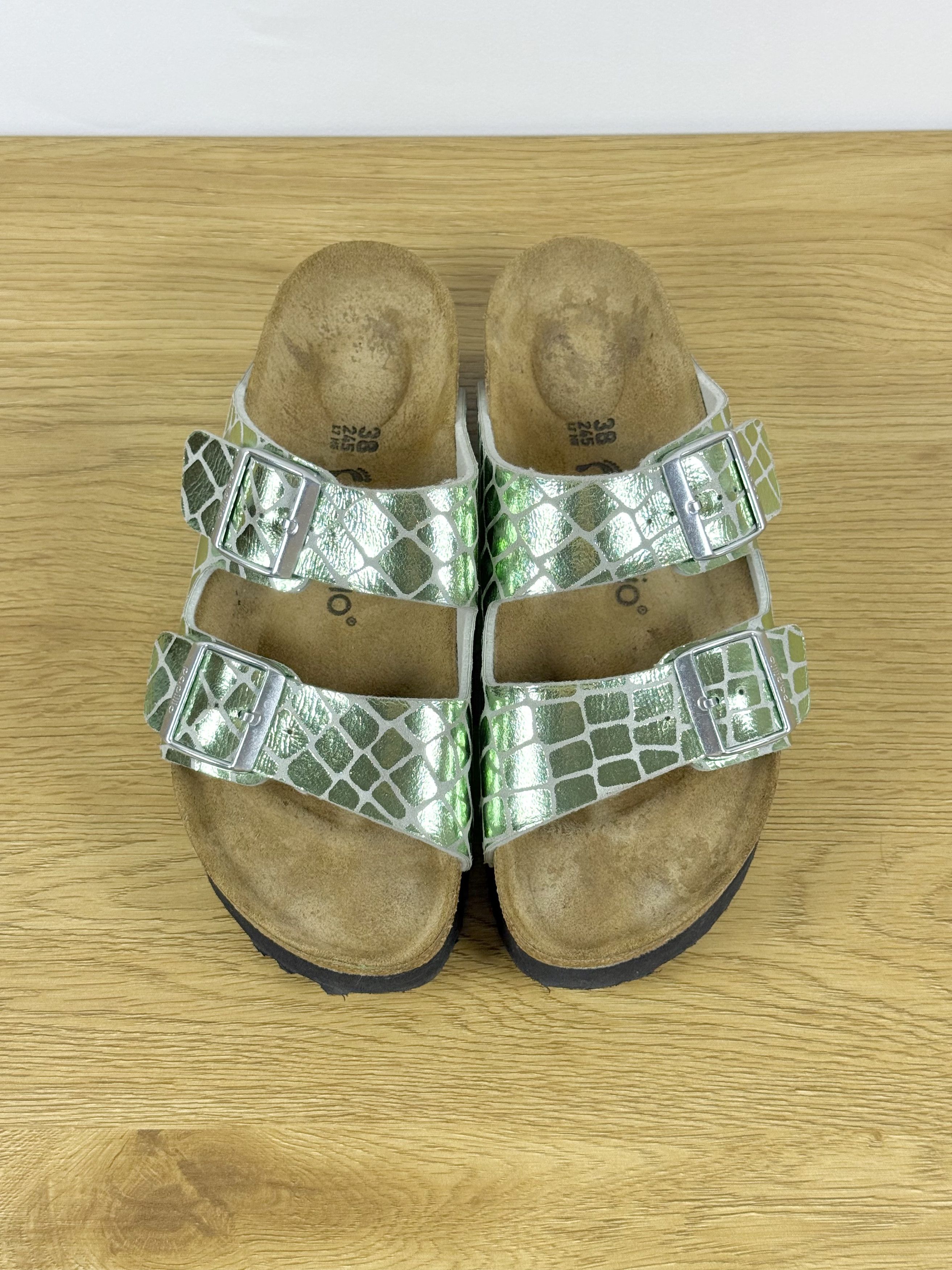 Birkenstock Birkenstock Arizona GatorGleam Green Metallic Sandals Size US 8 / IT 38 - 4 Thumbnail
