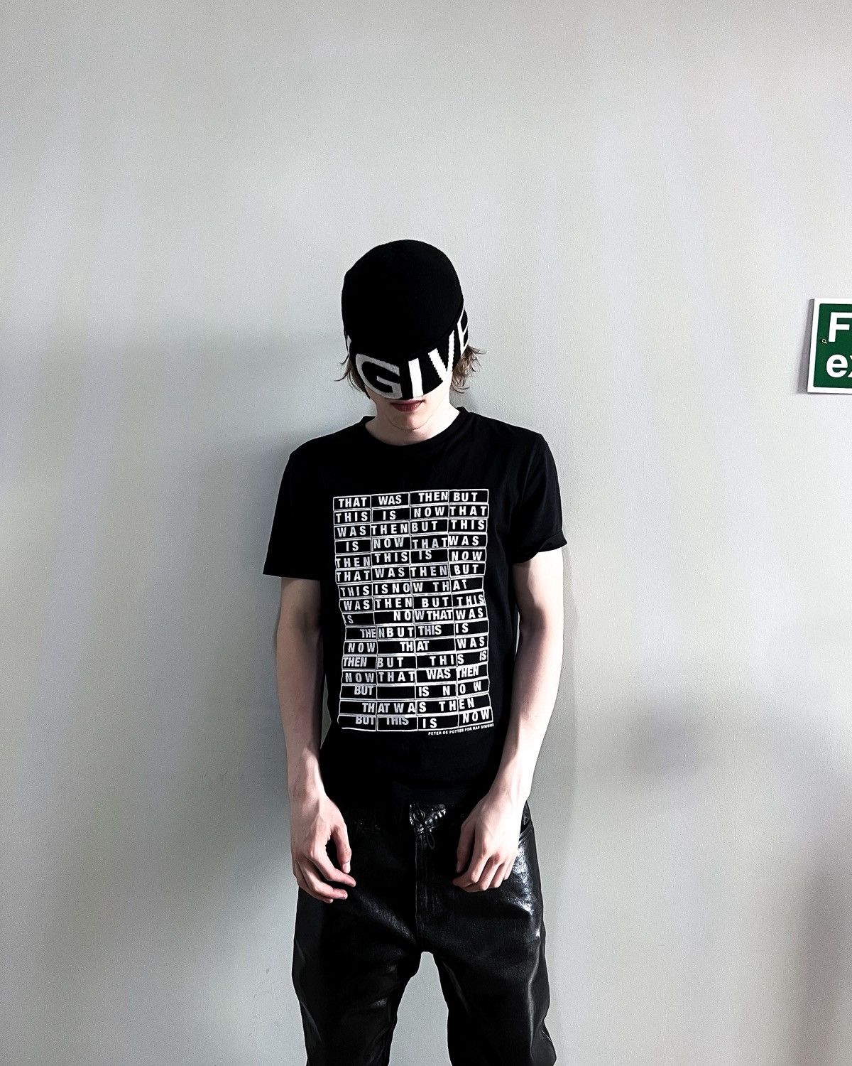 Raf Simons F/W09 PETER DE POTTER ‘THIS IS NOW’ T-SHIRT Size US S / EU 44-46 / 1 - 2 Thumbnail