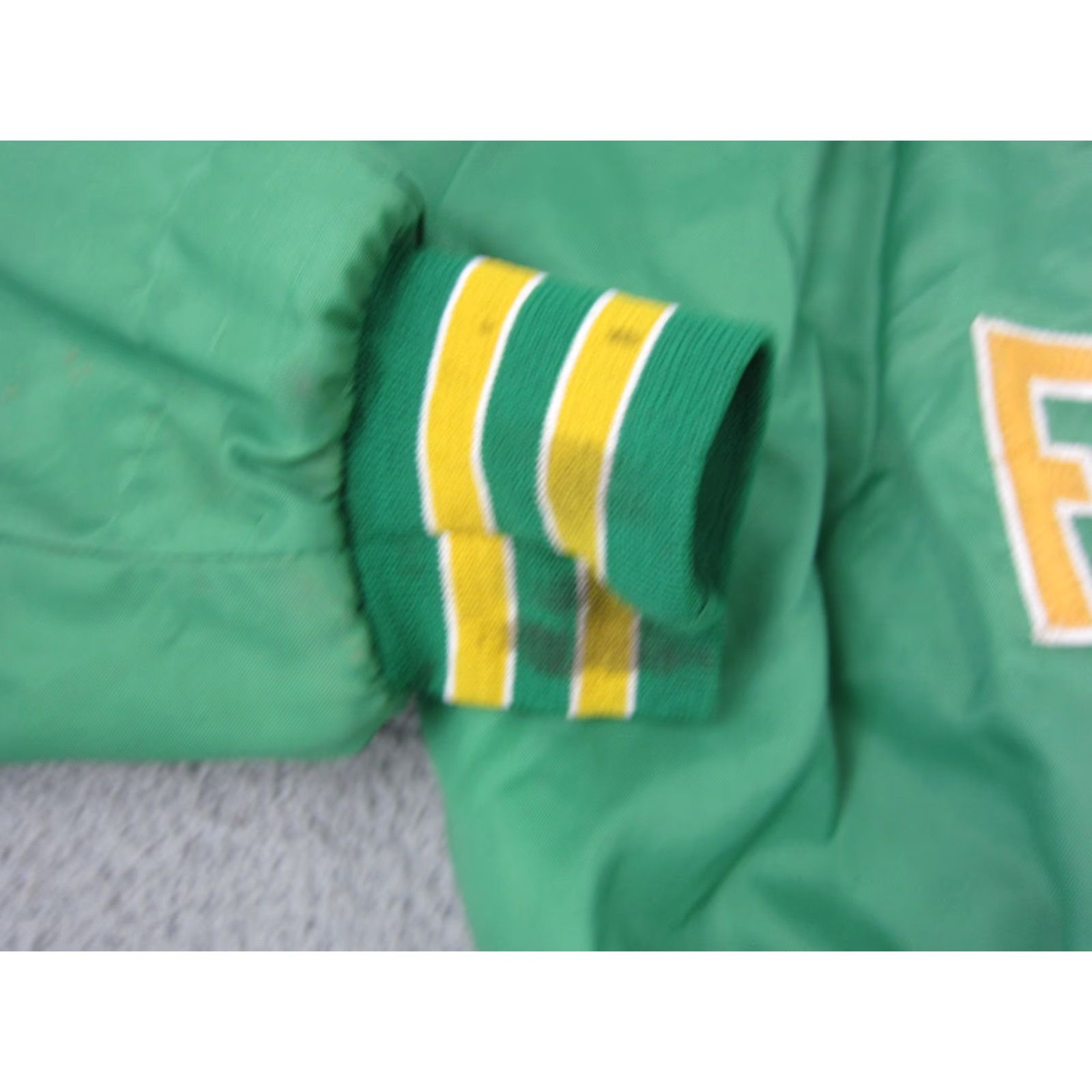 Holloway VINTAGE Holloway Kennedy Football Varsity Jacket Mens XL Green 80s Football Workwear Casual Short Jacket Coat Man Green XL Mens Size US XL / EU 56 / 4 - 5 Thumbnail
