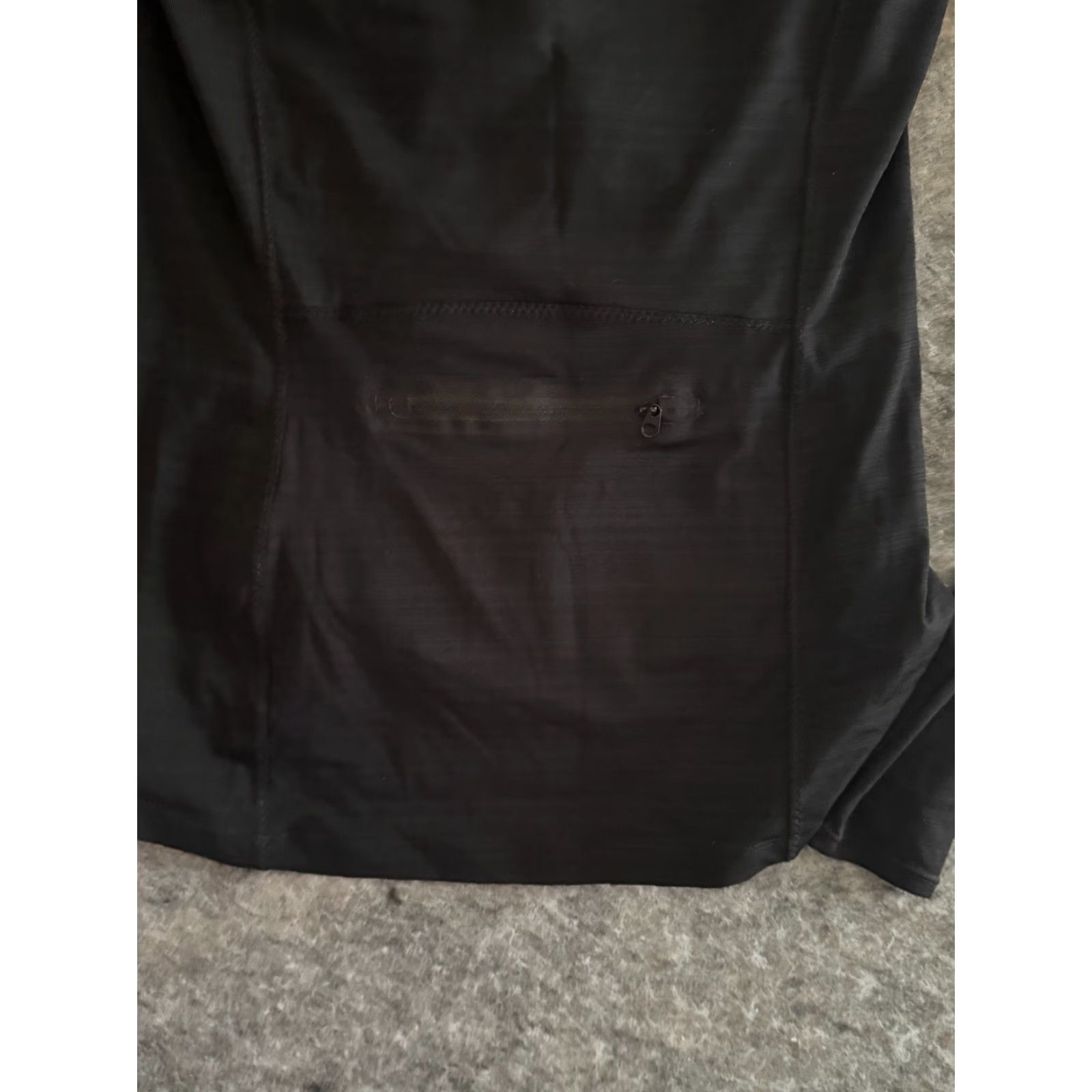 Athleta Athleta Shirt Long Sleeve Womens ST Black front zipper pocket Size S / US 4 / IT 40 - 3 Thumbnail