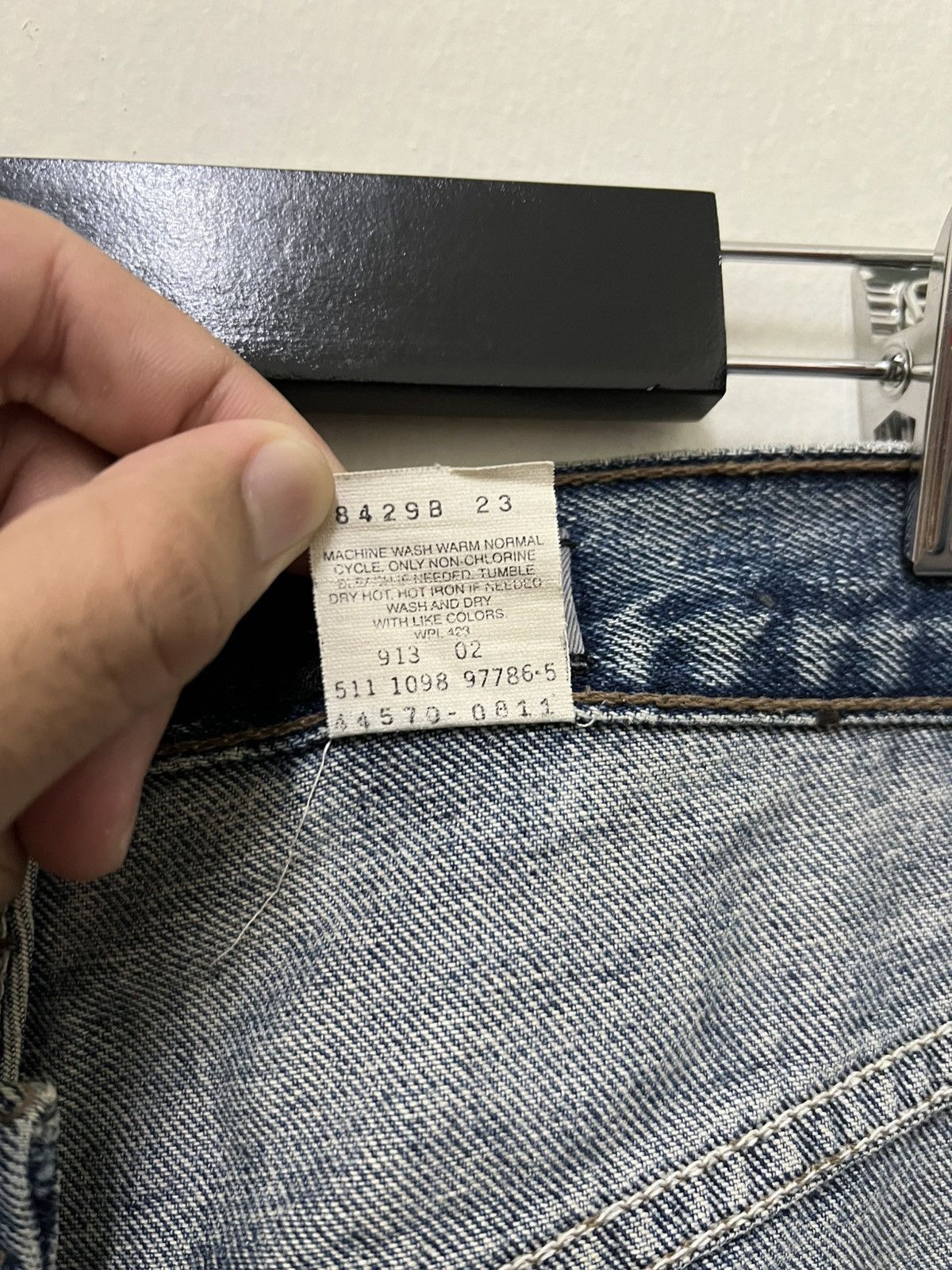 Levi's × Vintage Vintage Levi's SilverTab Baggy Size US 34 / EU 50 - 5 Thumbnail
