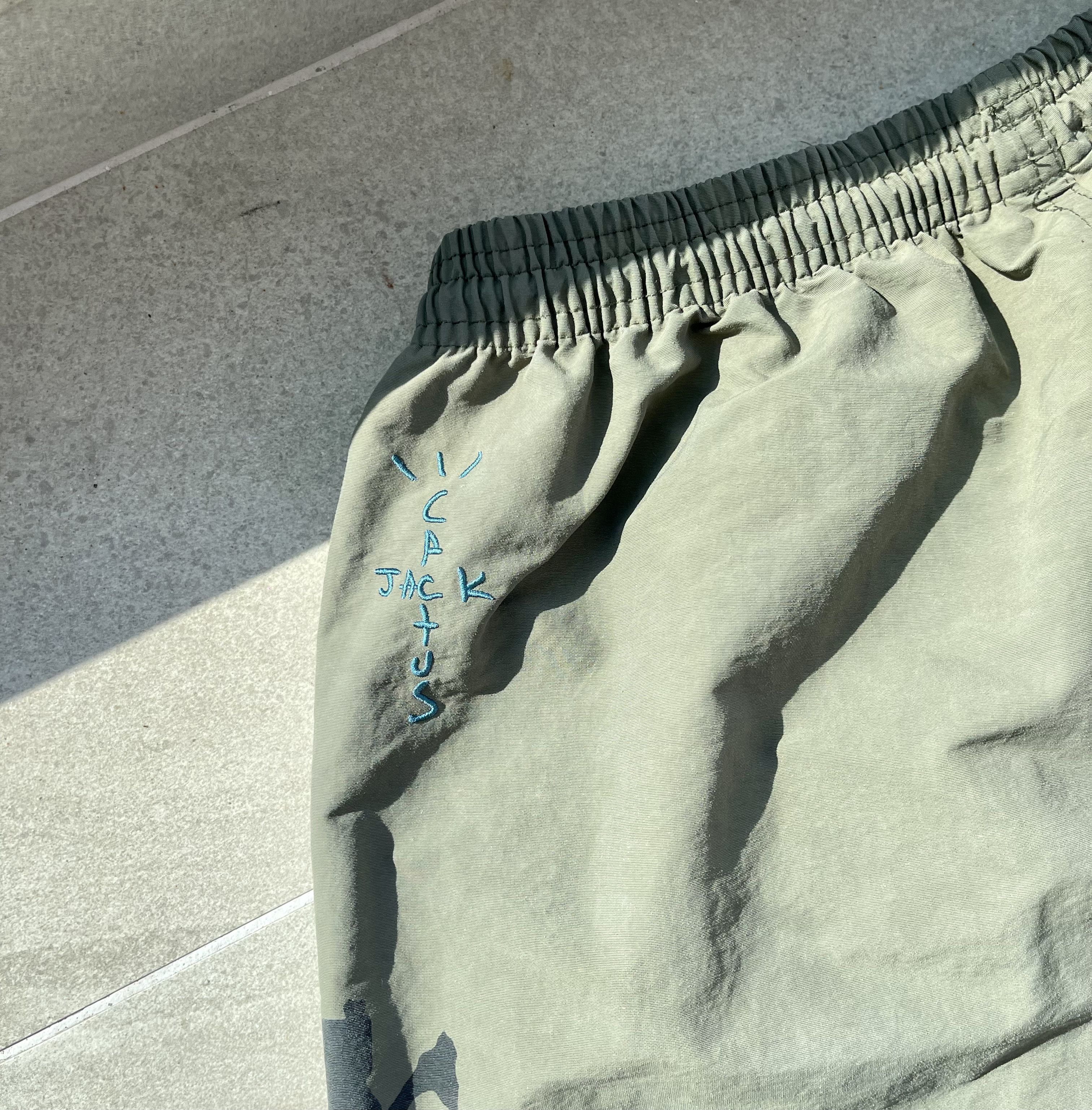 Travis Scott Travis Scott Cactus Jack Fragment Olive Imagination Shorts Size US 32 / EU 48 - 6 Thumbnail
