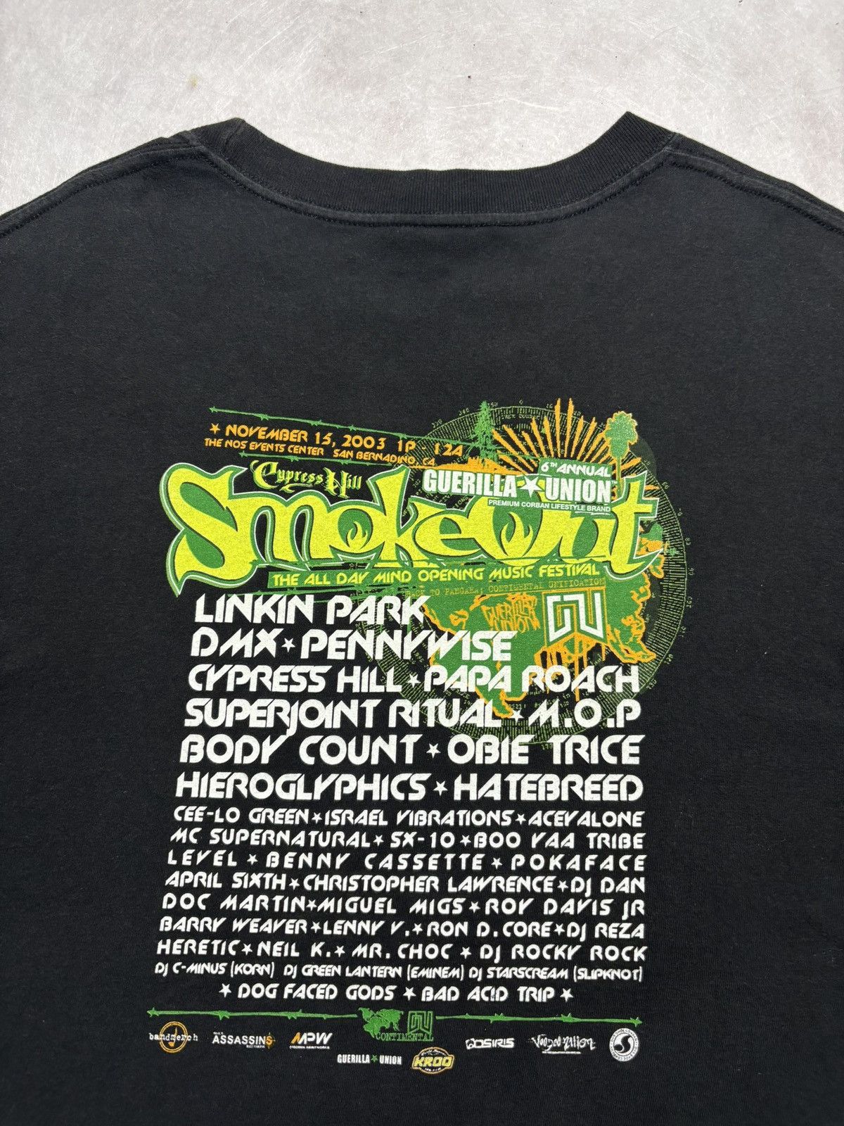 Band Tees Vintage Cypress Hill Smoke Out Tshirt Size US L / EU 52-54 / 3 - 4 Thumbnail