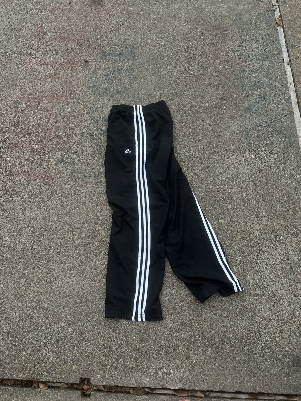Adidas × Vintage Adidas Black Track Pants Size US 32 / EU 48 - 2 Thumbnail