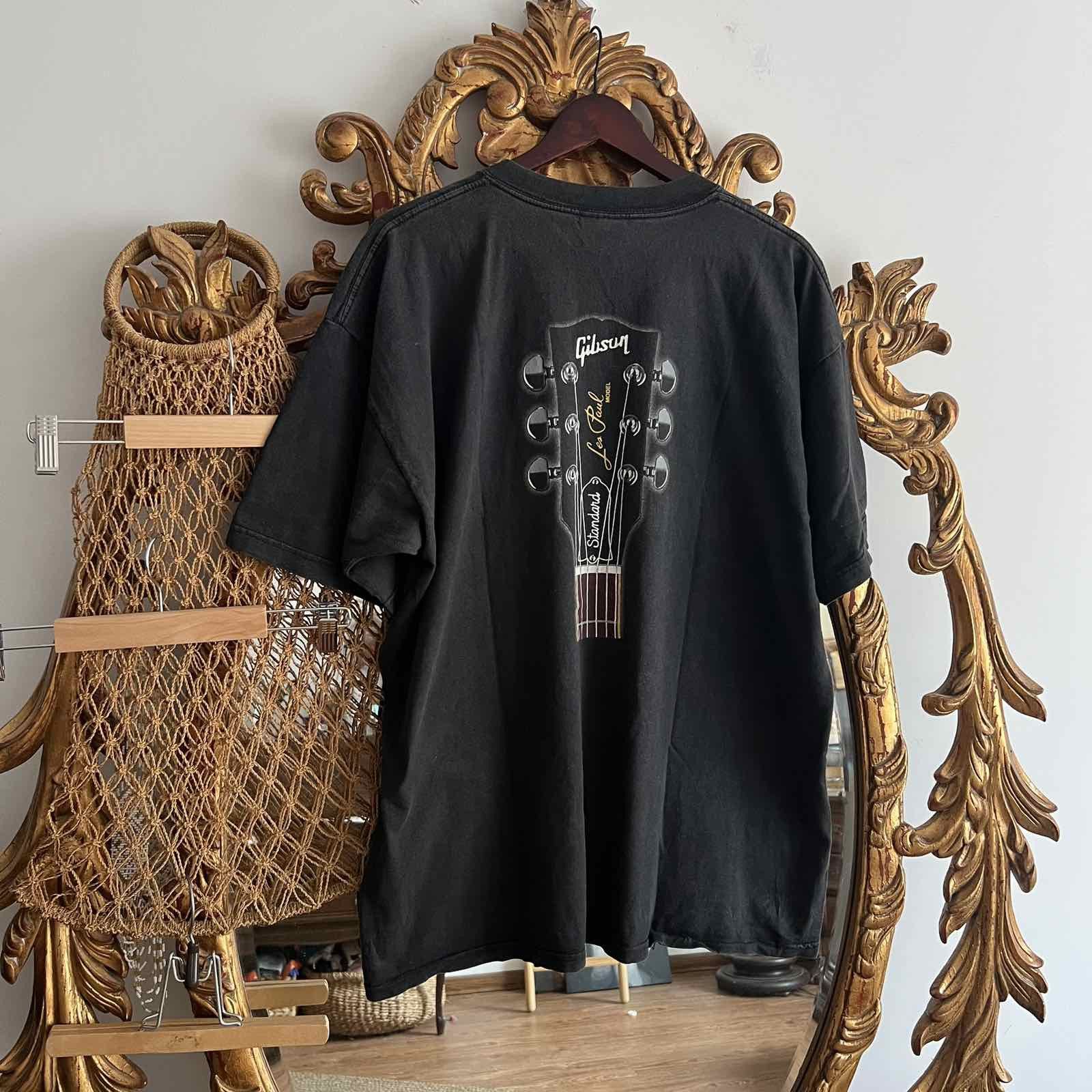 Vintage Gibson USA T-shirt with backprint Sz XL 90s