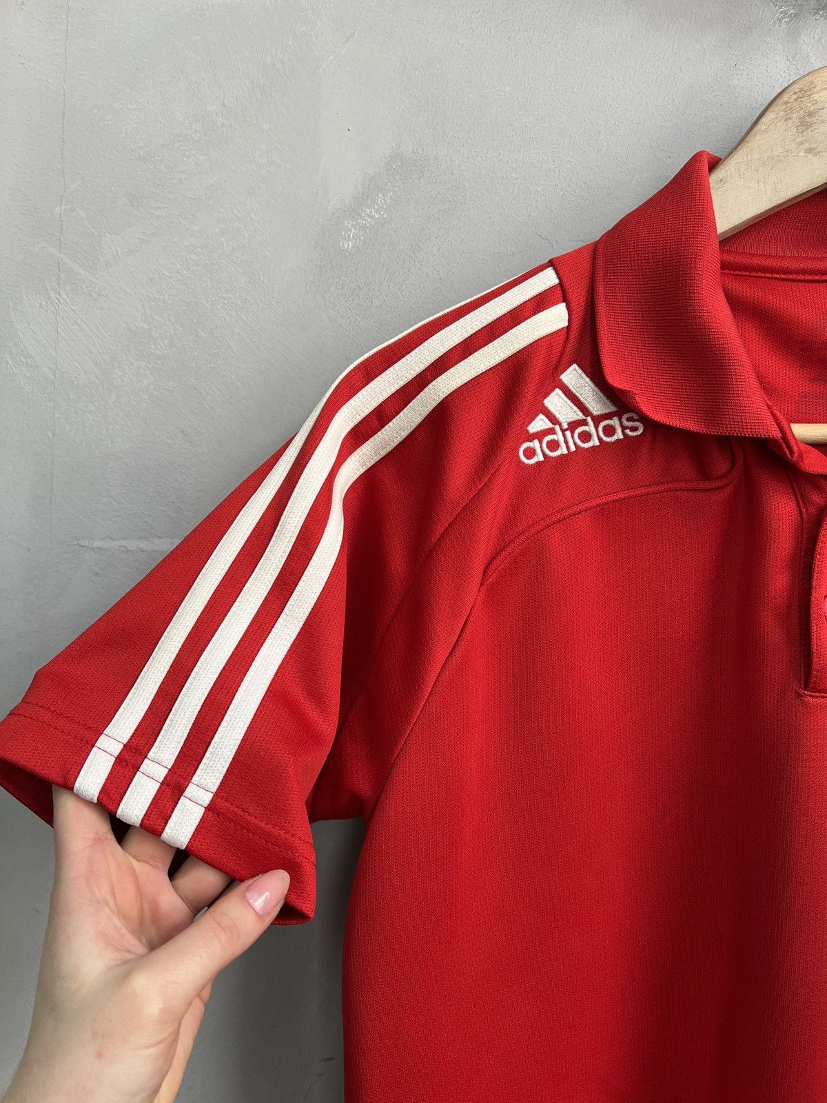 Adidas Adidas 2000s Liverpool football training jersey Size US S / EU 44-46 / 1 - 4 Thumbnail