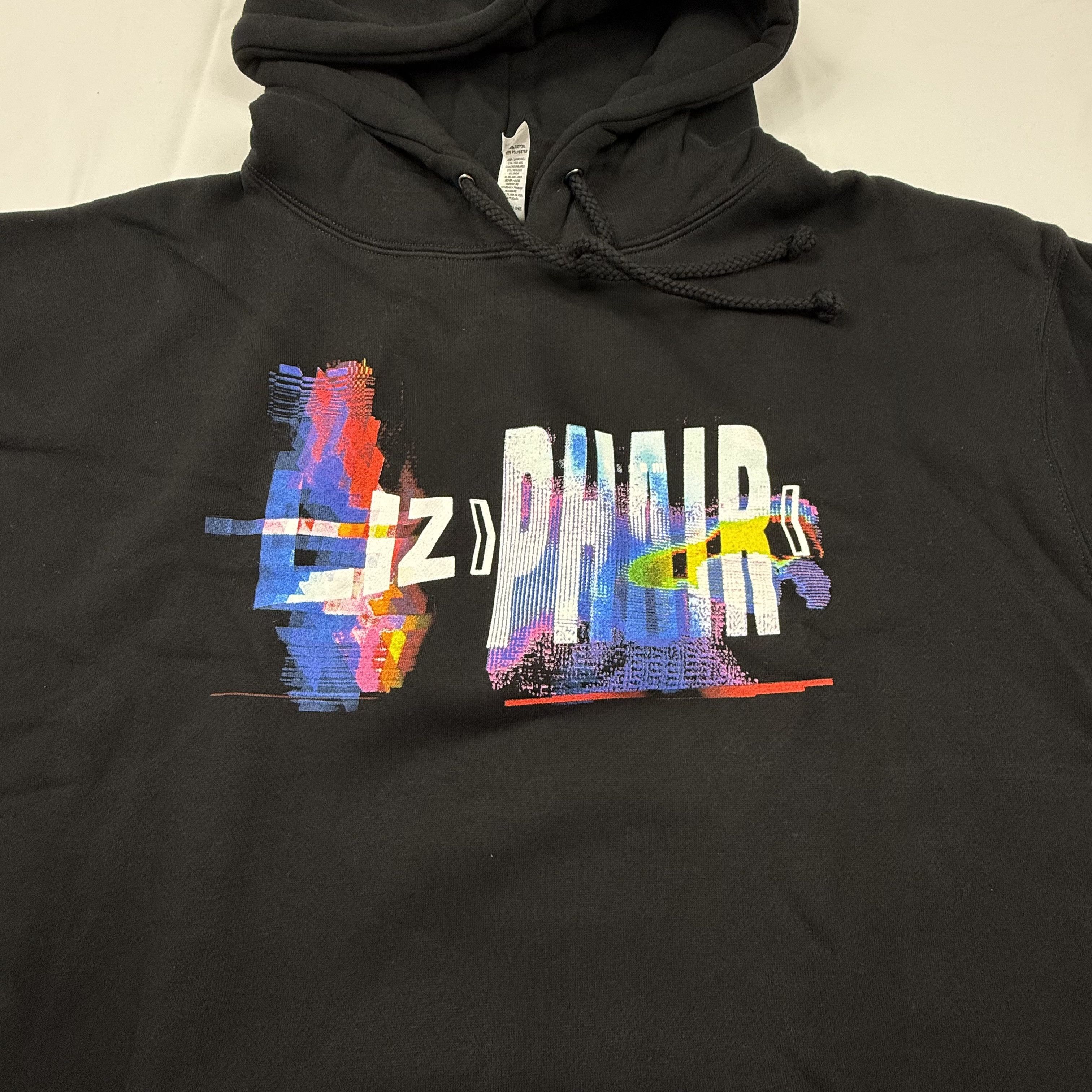 Other Liz Phair Black Glitch Graphic Concert Tour Hoodie Mens Size US L / EU 52-54 / 3 - 3 Thumbnail