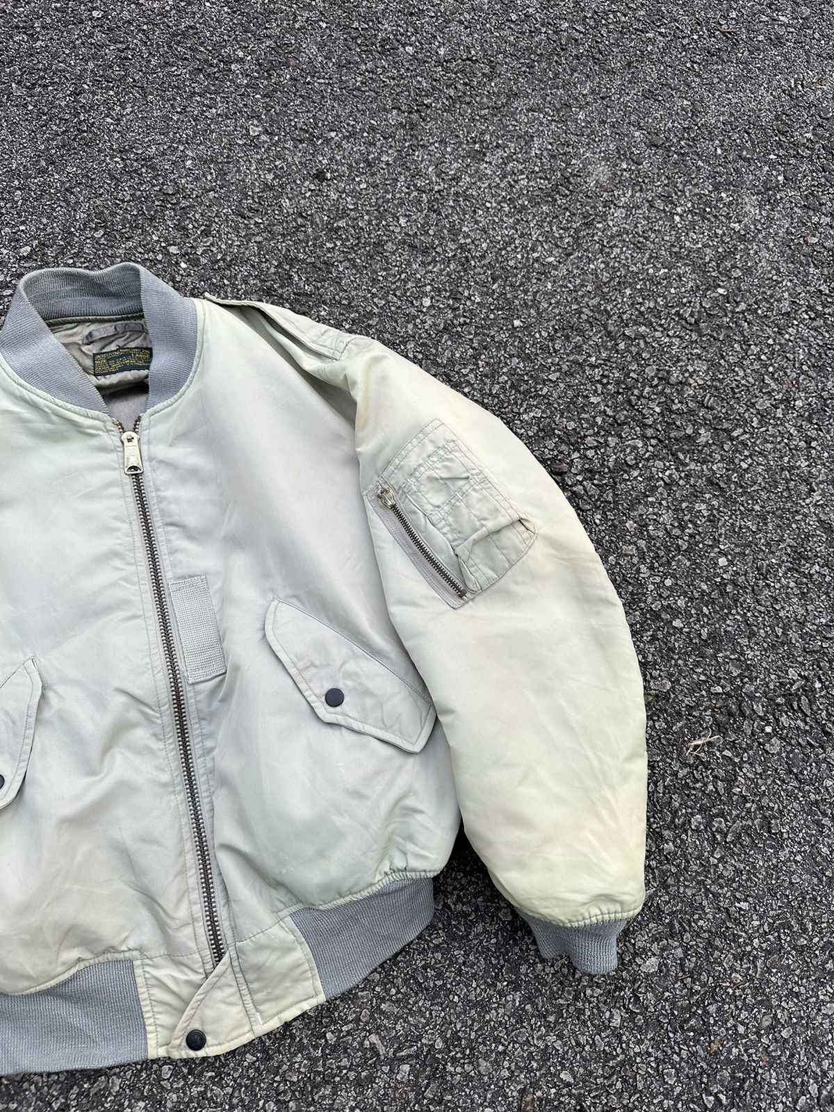 Vintage 🪖Vintage MA-1 Man Intermediate Creamy Green Bomber Jacket Size US M / EU 48-50 / 2 - 5 Thumbnail