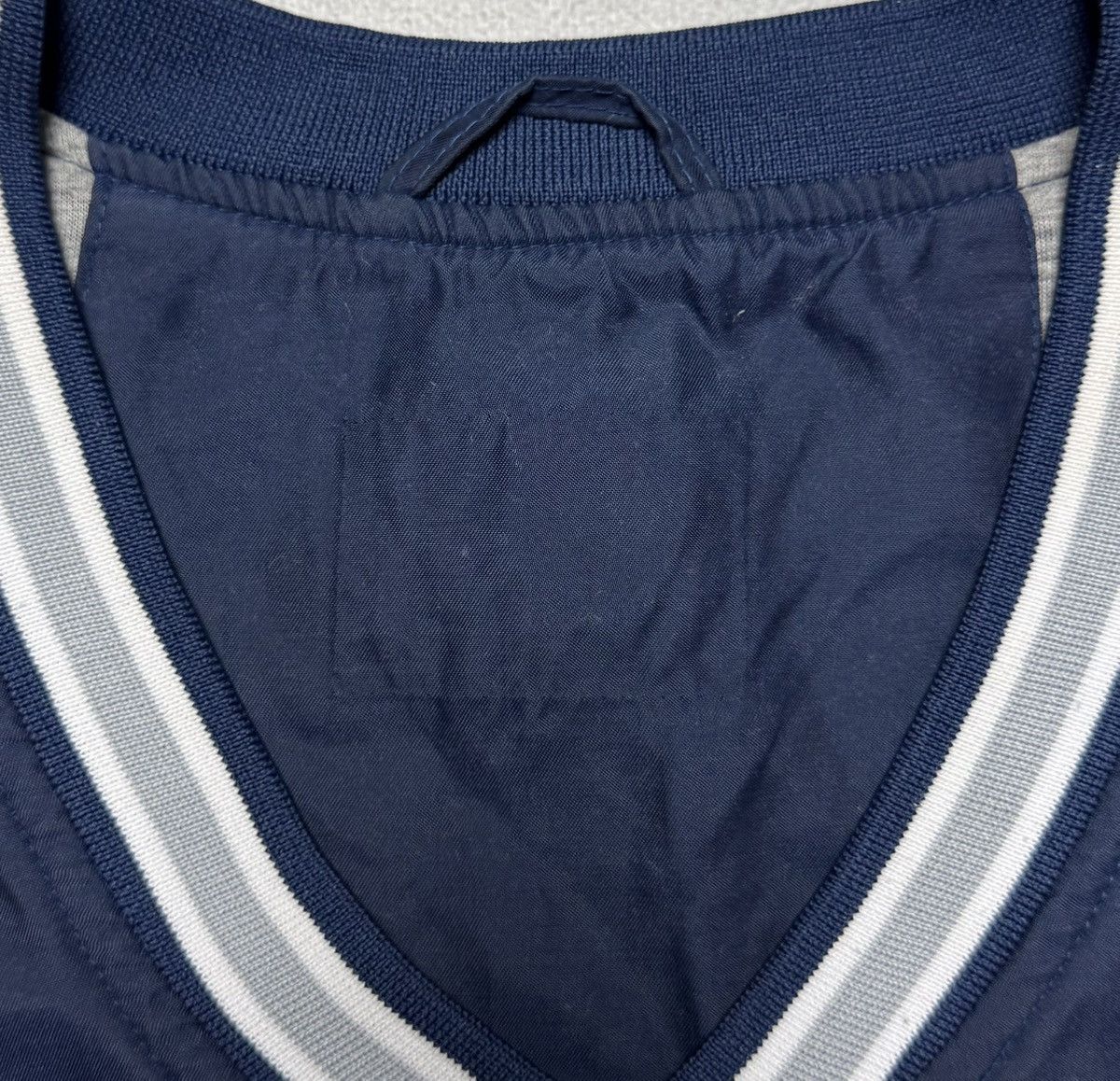 Reebok Reebok Georgetown Hoyas NCCA V-Neck Big Logo Sweatshirt Size US XL / EU 56 / 4 - 10 Thumbnail