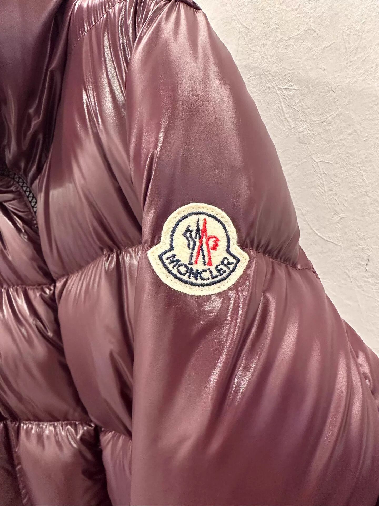 Moncler Moncler Jasminum side logo women's burgundy puffer Size XS / US 0-2 / IT 36-38 - 4 Thumbnail