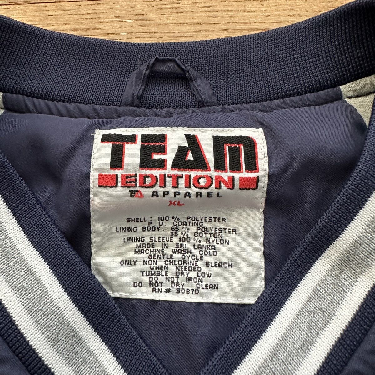 NCAA Vintage Georgetown Hoyas windbreaker Size US XL / EU 56 / 4 - 5 Thumbnail