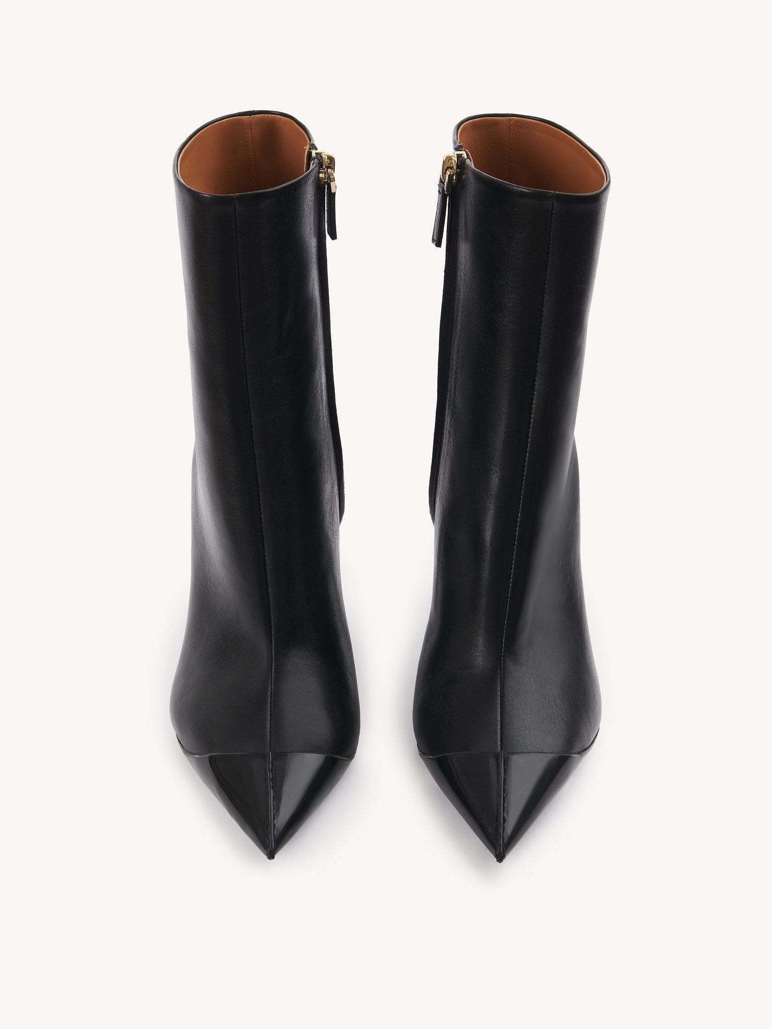 o1loc1c11025 Jade Ankle Boots in Black