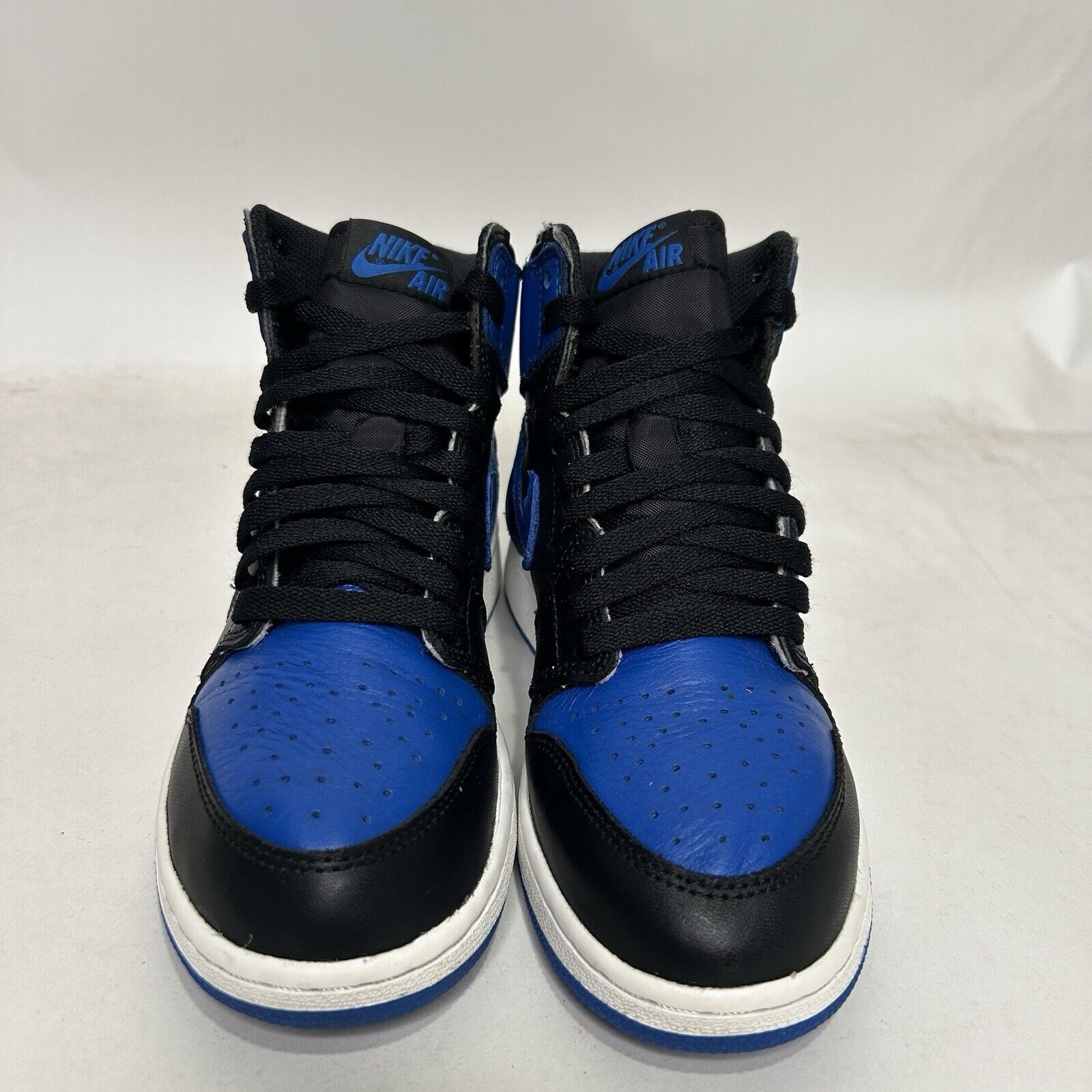 Nike Nike Shoes Air Jordan 1 Retro High OG BG “Royal” 2024 Size US 7 / IT 37 - 2 Thumbnail