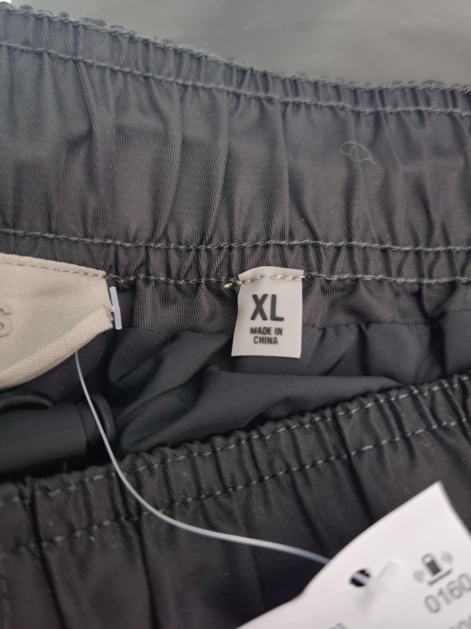 Fear of God Sz XL Fear of God Essentials Running Short IRON SS22 Size US 38 / EU 54 - 8 Thumbnail
