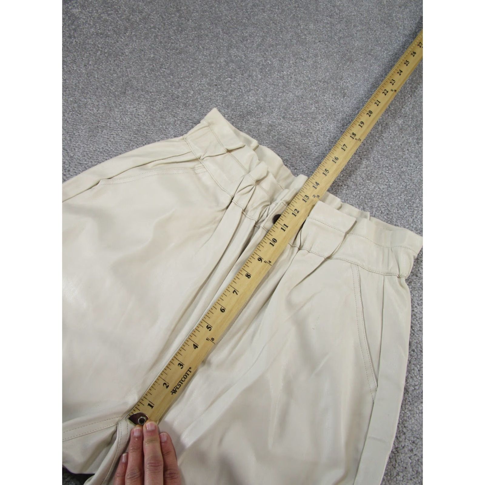 Zara ZARA Womens Pants 8 Beige Faux Leather Paperbag Waist Tapered Front Flat 90s Vibe Womens Pants Size 30" / US 8 / IT 44 - 7 Thumbnail