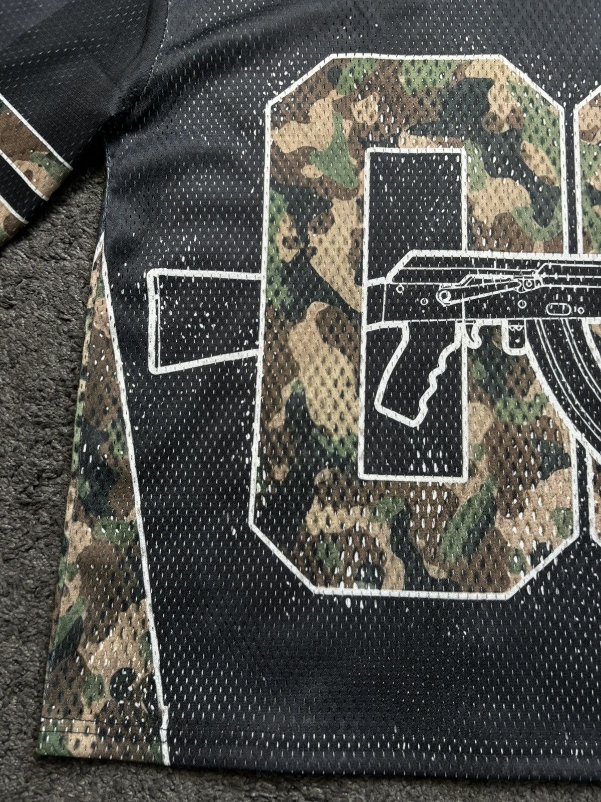 Japanese Brand Vintage style very rare AK-47 military camo 00 black jersey Size US L / EU 52-54 / 3 - 6 Thumbnail